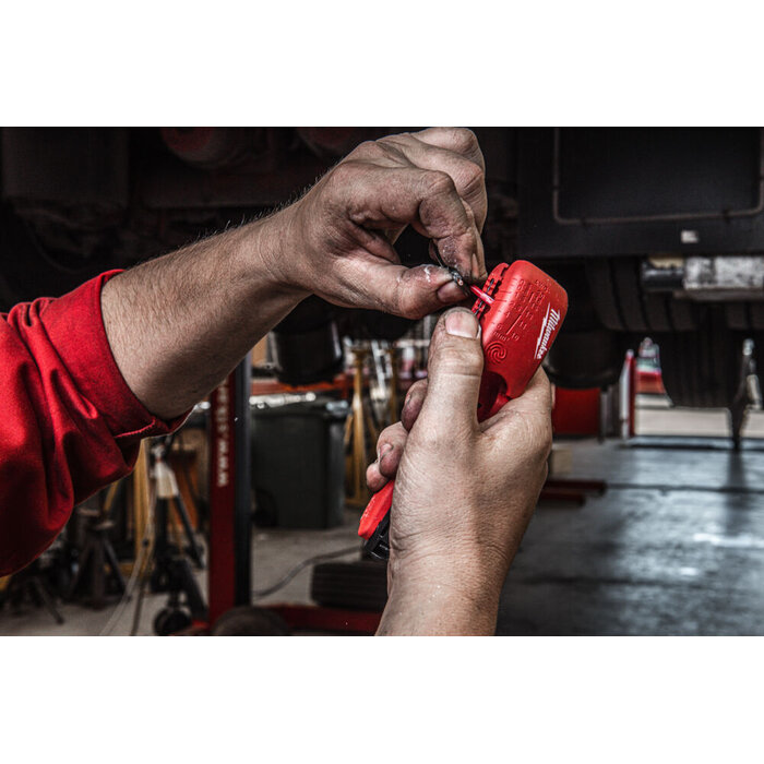MILWAUKEE 4-in-1 multifunctionele stripper