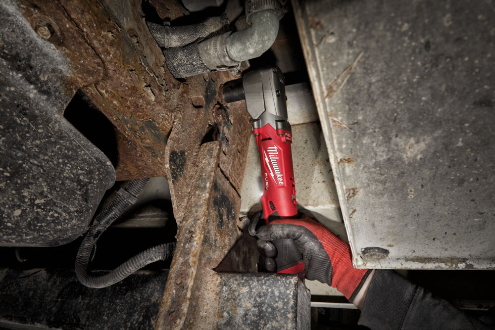 MILWAUKEE M12 FRAIWF haakse slagmoersleutel met frictiering