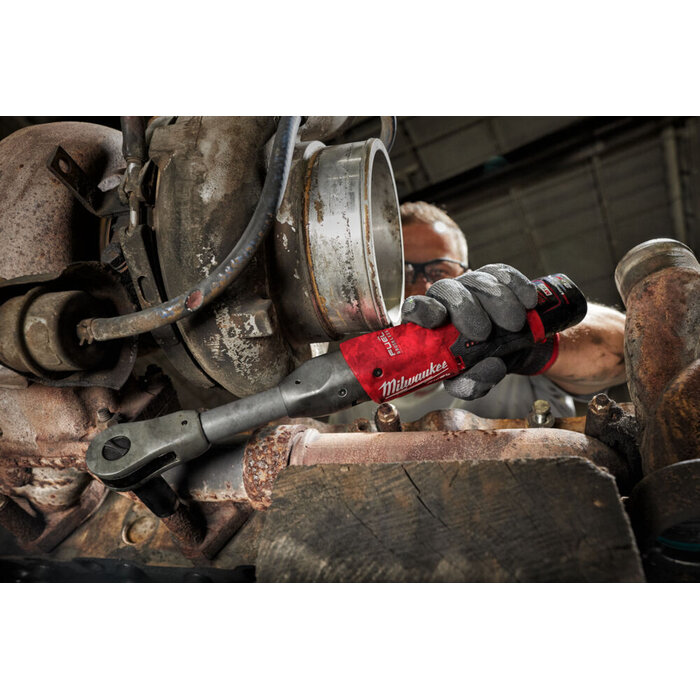 MILWAUKEE M12 FIR38LR  FUEL subcompact verlengde 3⁄8˝ ratelsleutel