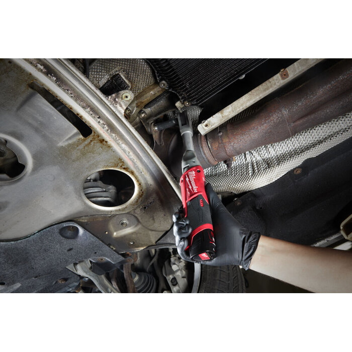 MILWAUKEE M12 FIR38LR  FUEL subcompact verlengde 3⁄8˝ ratelsleutel