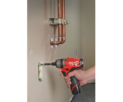 MILWAUKEE M12 CD FUEL 2-toerige compactschroevendraaier