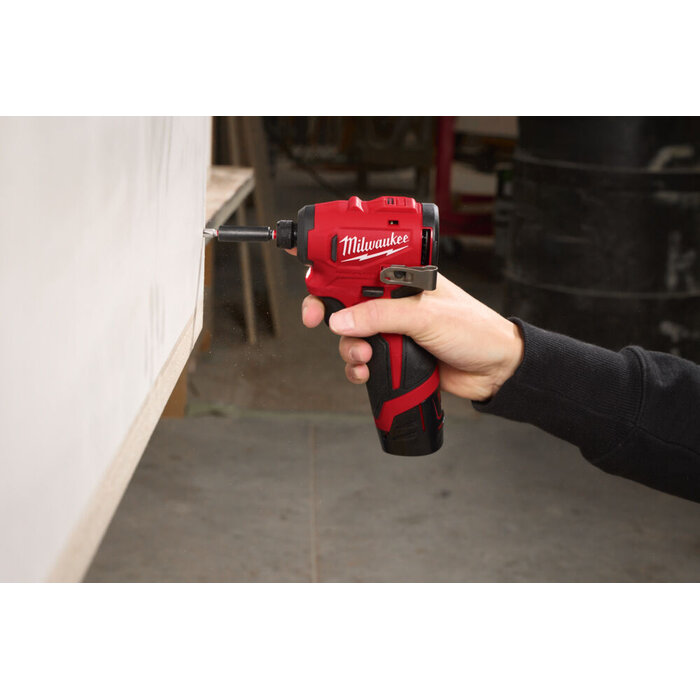 MILWAUKEE M12 BLIDRC Compact Slagschroevendraaier ¼″ Hex