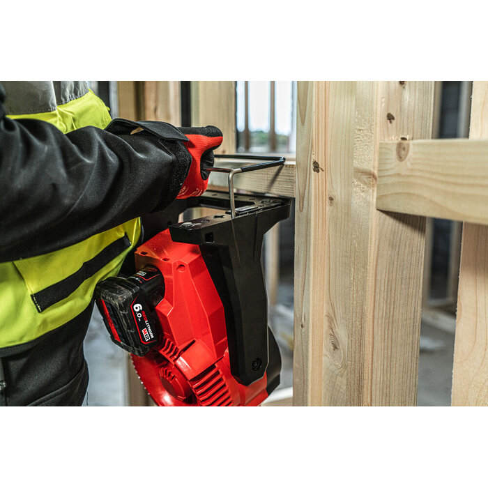 MILWAUKEE M12 AF ventilator