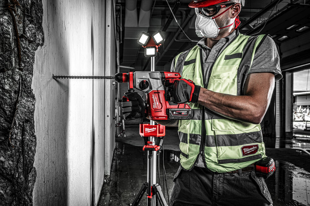 MILWAUKEE M18 BLHX Koolborstelloze 4-standen SDS-PLUS hamer met FIXTEC