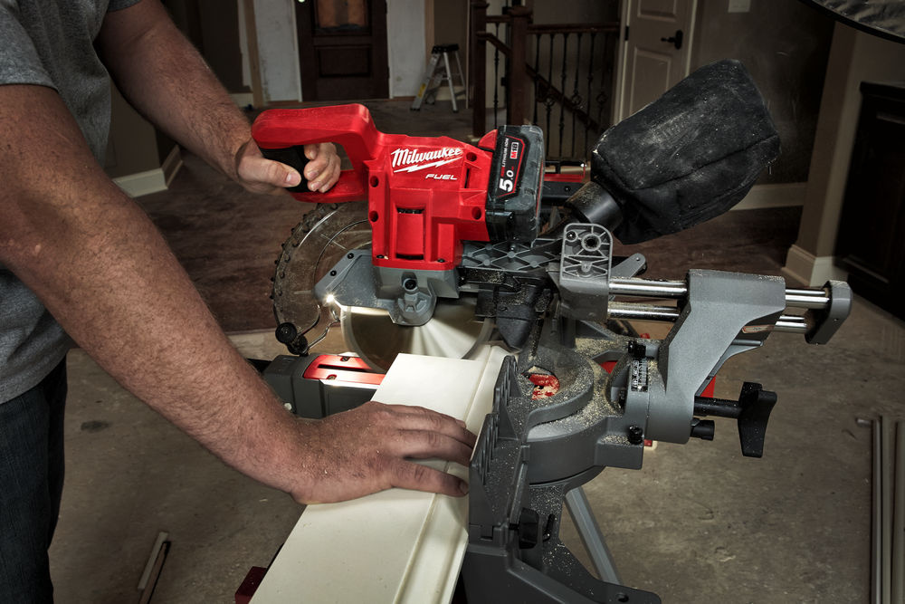 MILWAUKEE M18 FMS190-0 FUEL 190 mm afkortzaagmachine