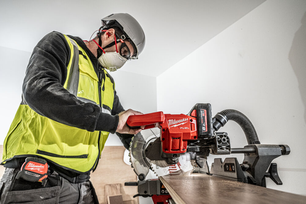 MILWAUKEE M18 FMS190-0 FUEL 190 mm afkortzaagmachine