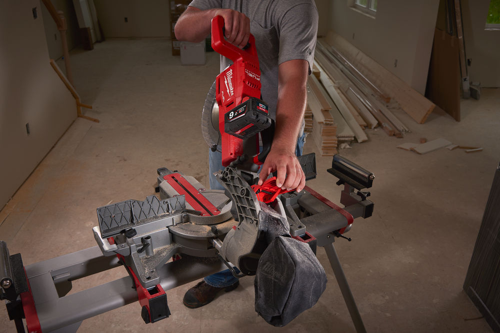 MILWAUKEE M18 FMS254-0 FUEL 254 mm afkortzaagmachine
