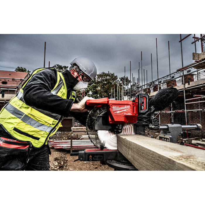 MILWAUKEE M18 FMS305 FUEL ONE-KEY 305 mm afkortzaagmachine