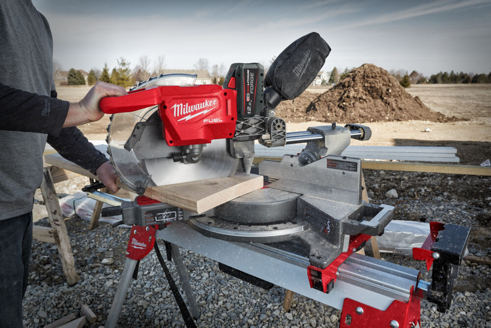 MILWAUKEE M18 FMS305 FUEL ONE-KEY 305 mm afkortzaagmachine