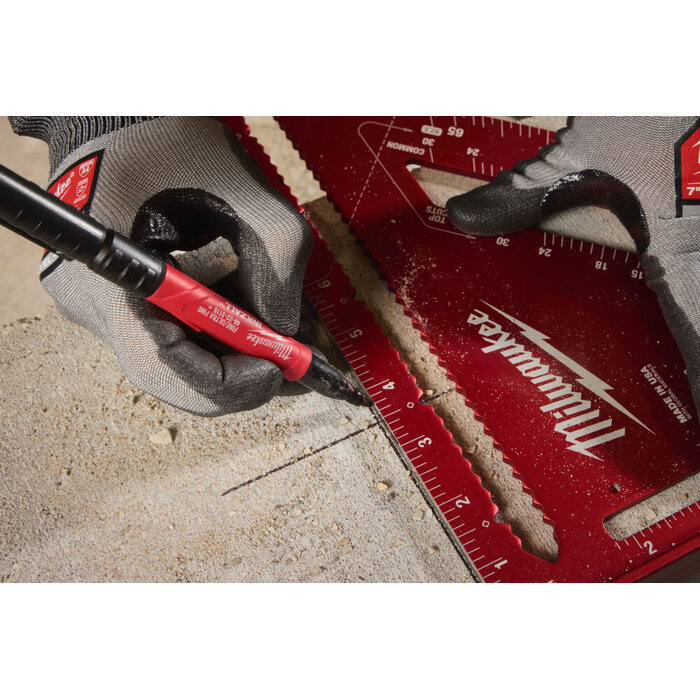 MILWAUKEE Marker INKZALL™ met dubbele punt: ultrafijne- en fijne punt