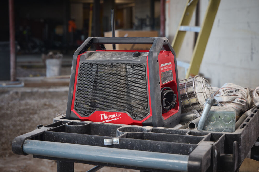 MILWAUKEE M18 RC2DAB+ Jobsite radio/lader G2