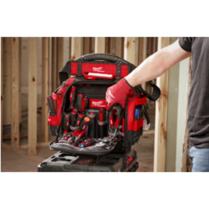 MILWAUKEE PACKOUT 38 cm Pro gereedschapstas gesloten