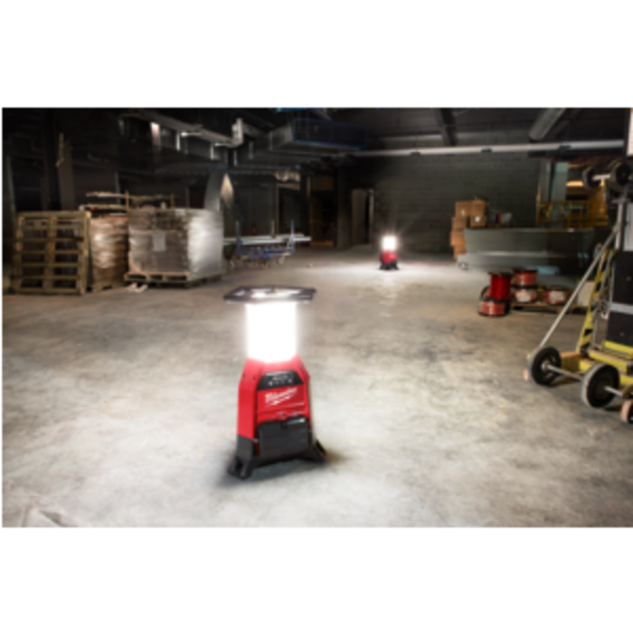 MILWAUKEE M18 ONESLDP ONE-KEY LED compacte lamp/lader