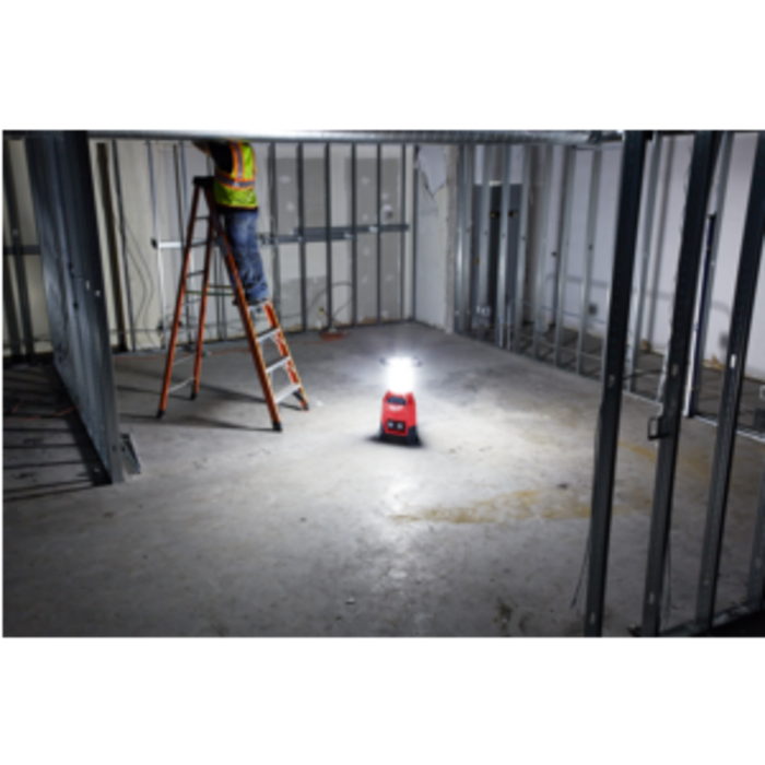 MILWAUKEE M18 ONESLDP ONE-KEY LED compacte lamp/lader