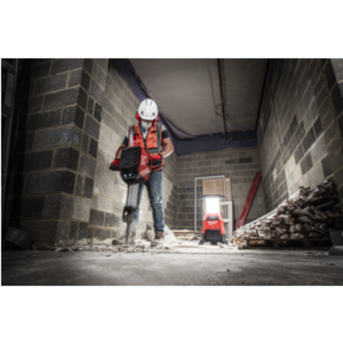 MILWAUKEE M18 ONESLDP ONE-KEY LED compacte lamp/lader