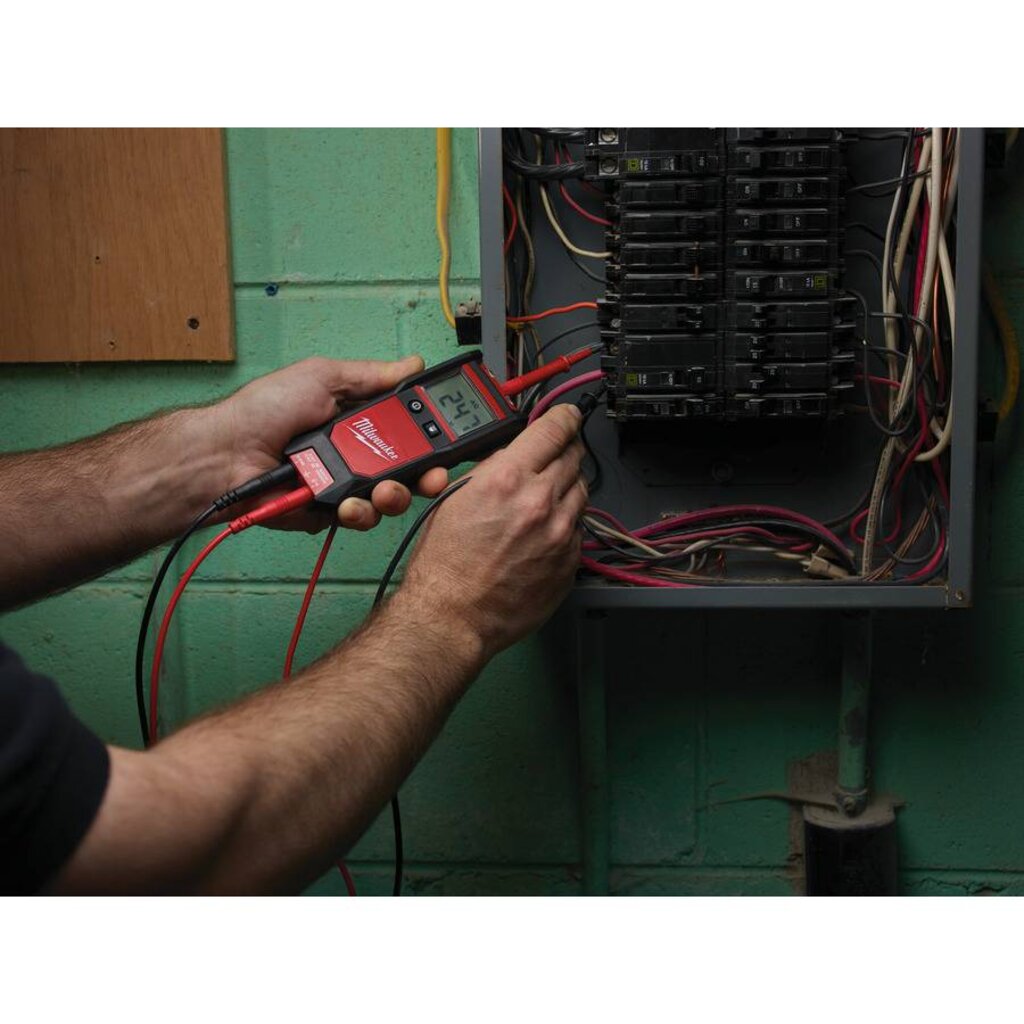 MILWAUKEE 2212-20 AUTOMATISCHE SPANNING / CONTINUÏTEITSTESTER