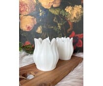 Colmore by Diga Fris witte kaarsen in tulpvorm!