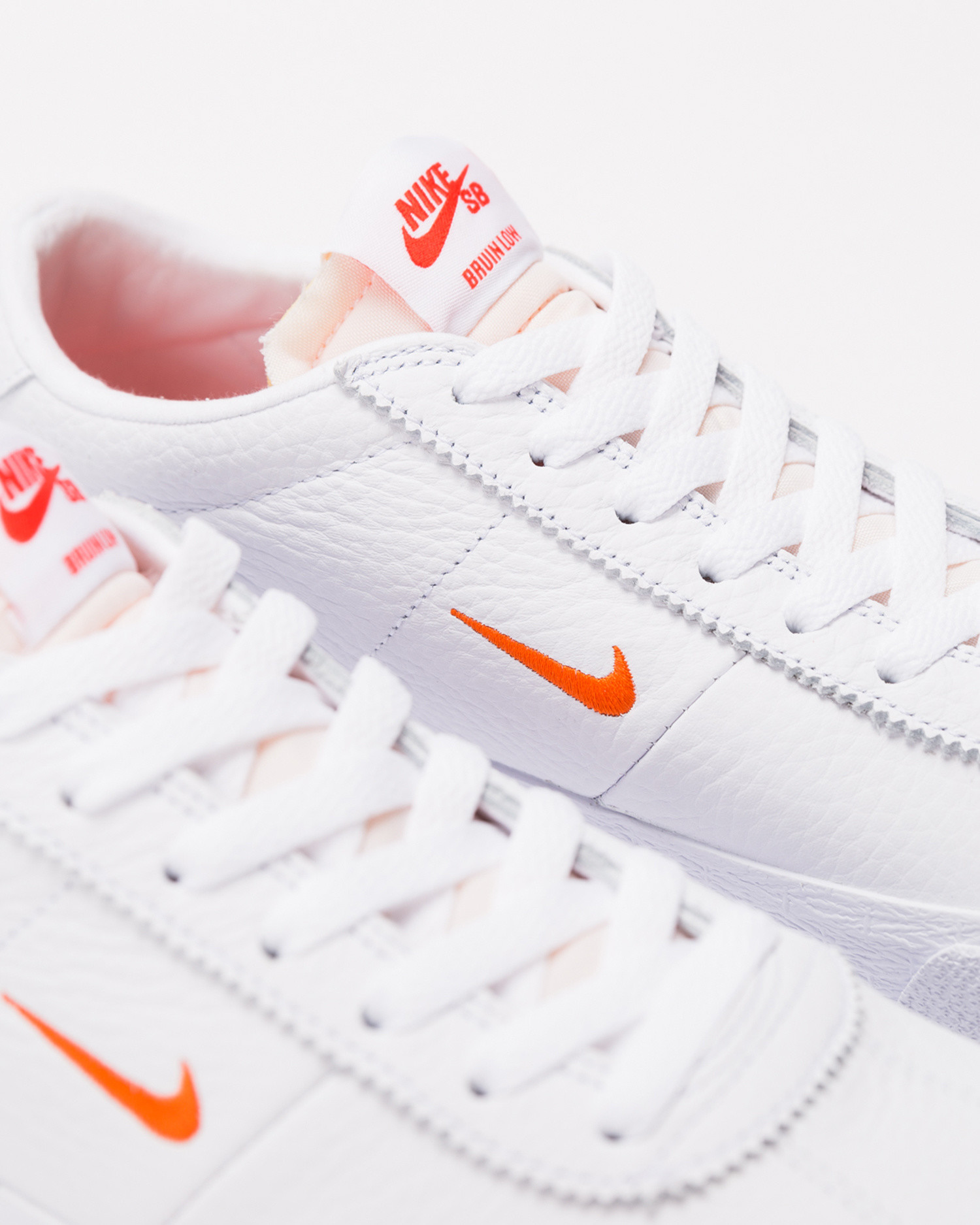 nike sb bruin white gum