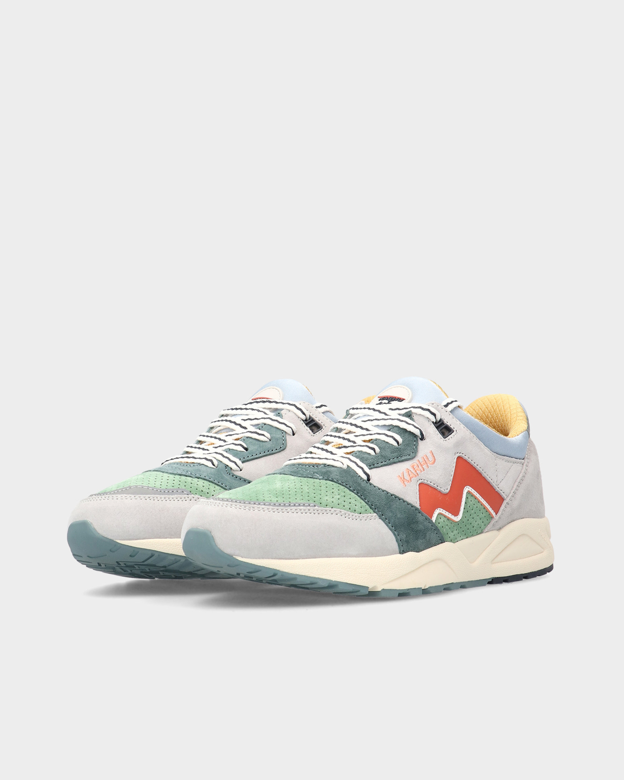 Karhu Aria 95 Dawn Blue/Apricot Brandy