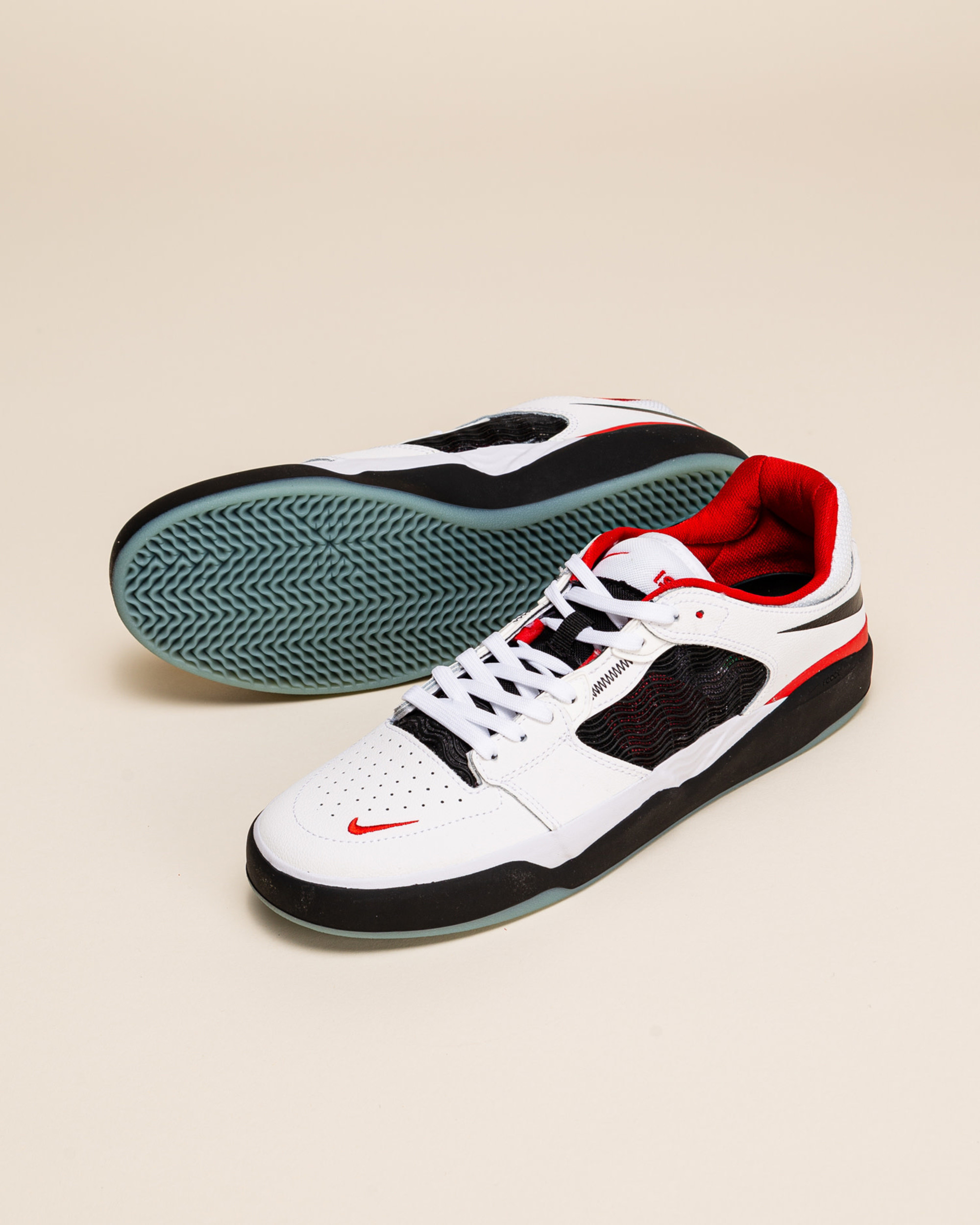 Nike SB Ishod Wair Premium - White/ Black/ University Red