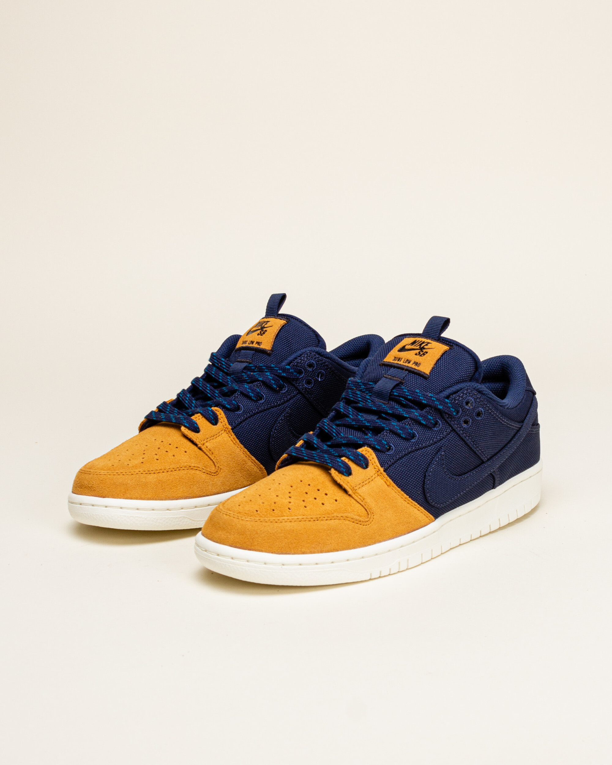 Nike SB Dunk Low - Desert Ochre/Midnight Navy