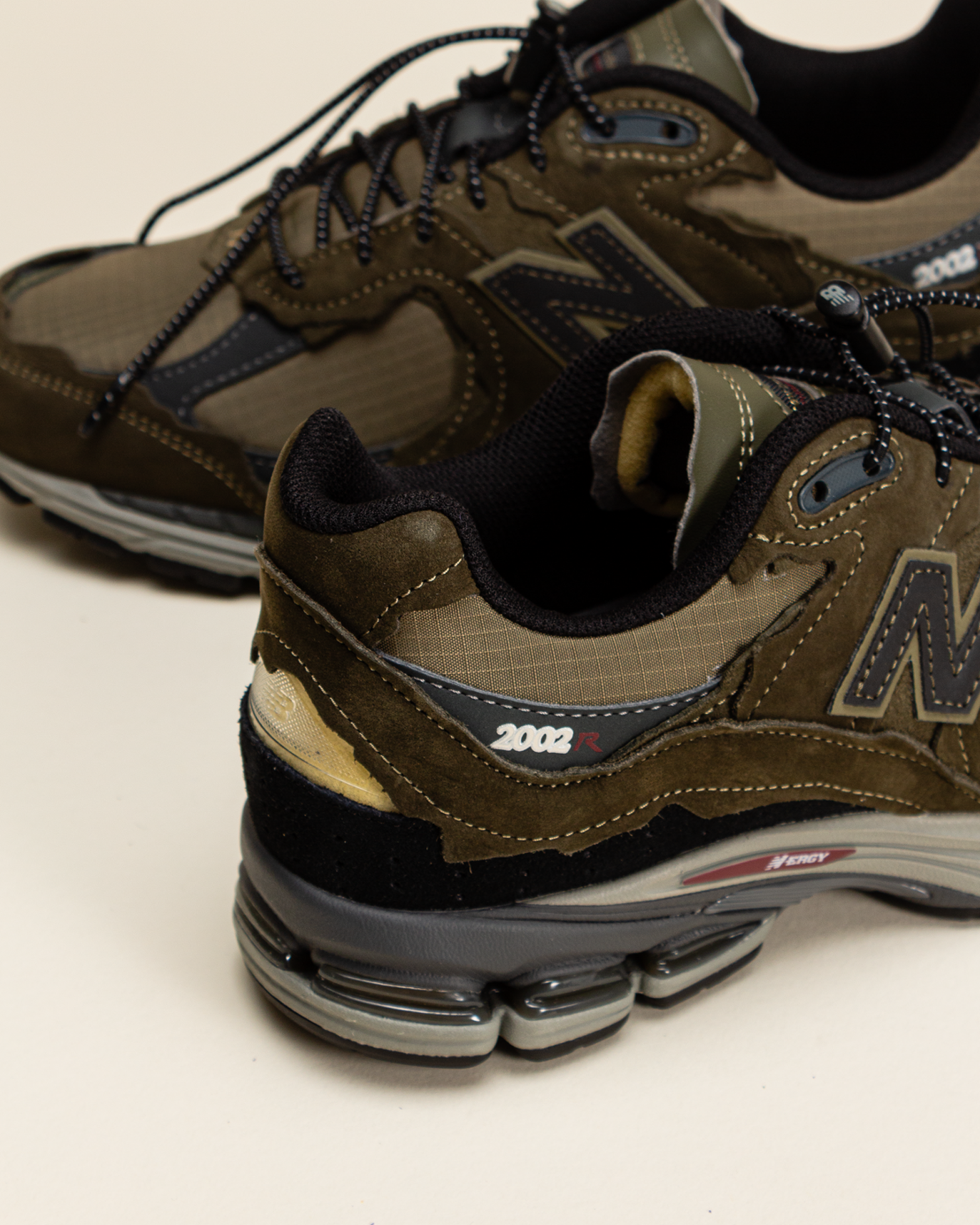 New Balance M2002RDN Black Moss/Darktop - Lockwood Skateshop