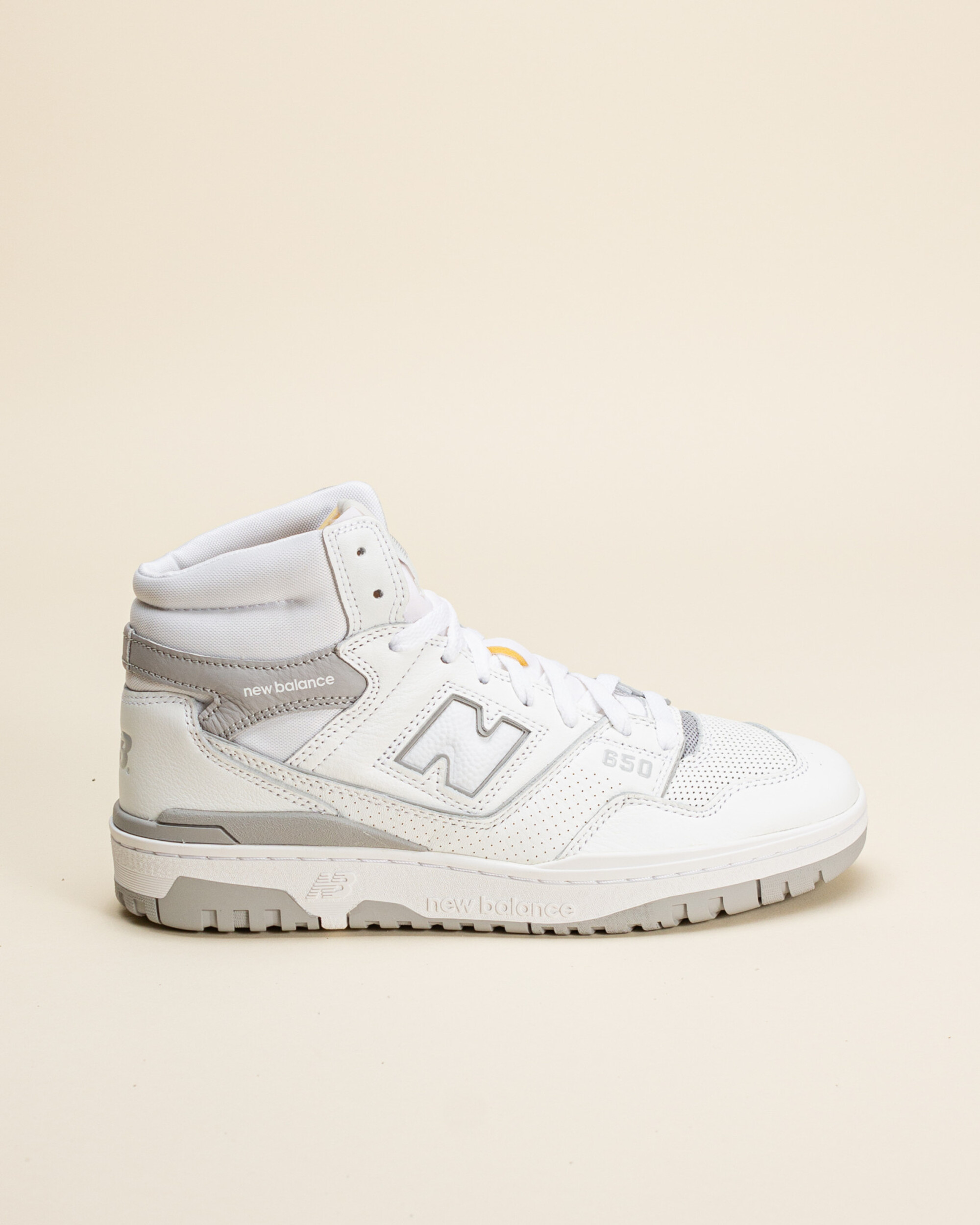 New Balance 650R - White/Raincloud