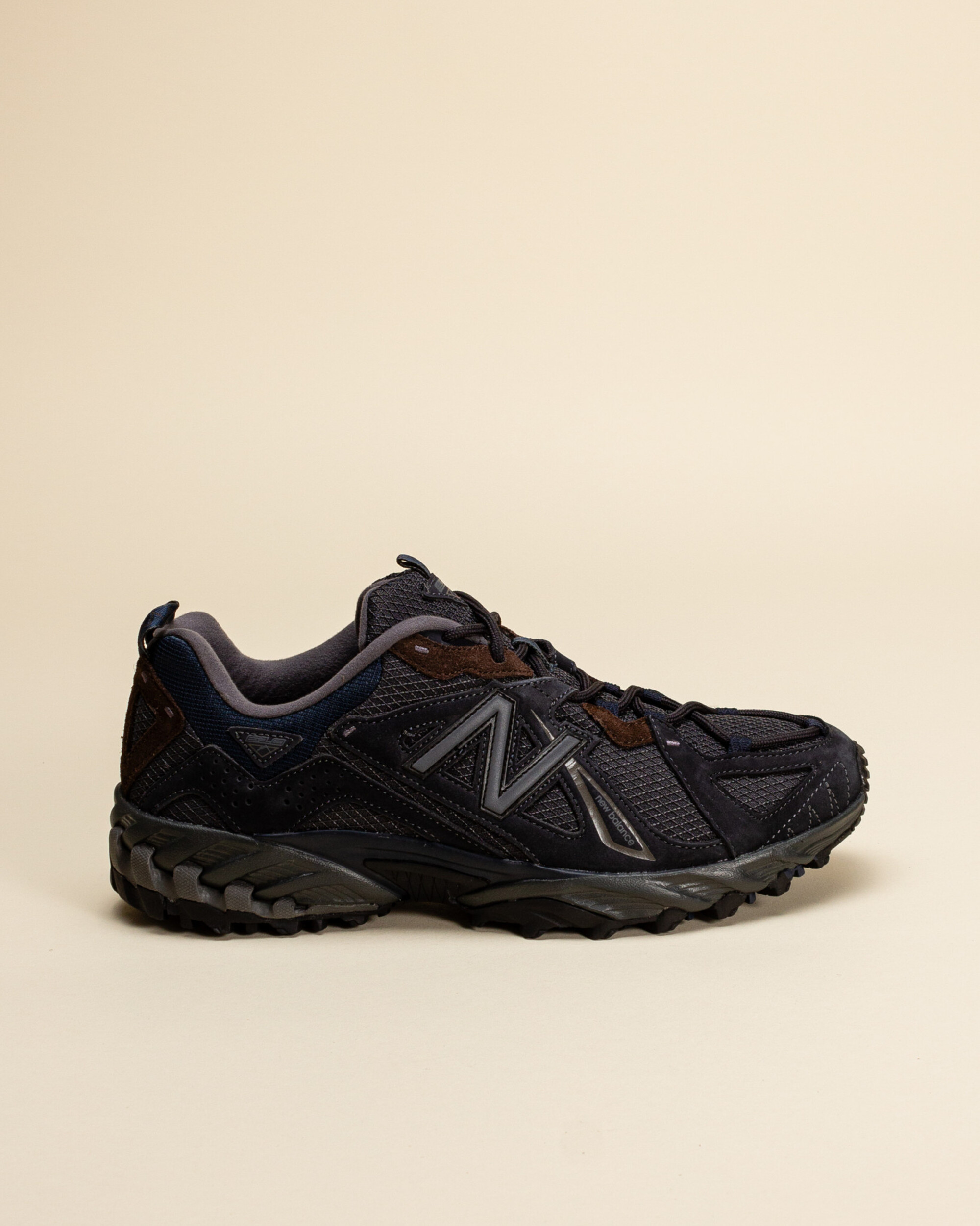 New Balance 610T - Black/Phantom/Magnet