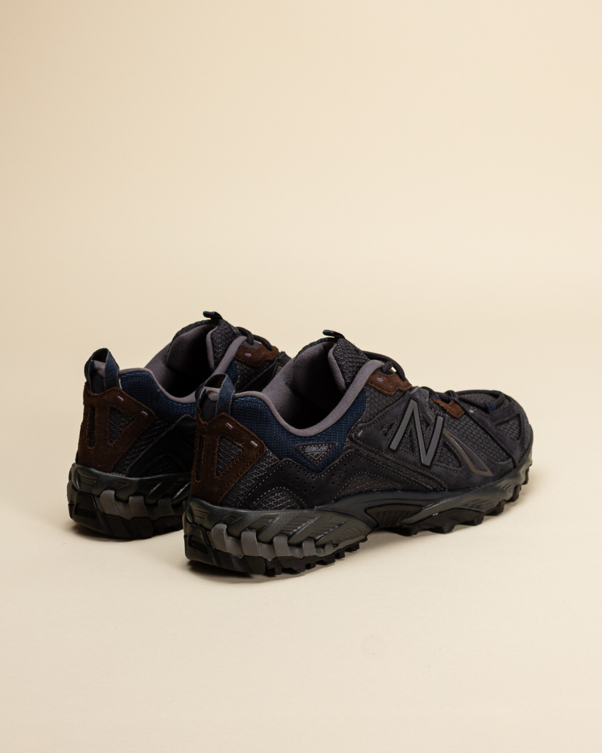 New Balance 610T - Black/Phantom/Magnet