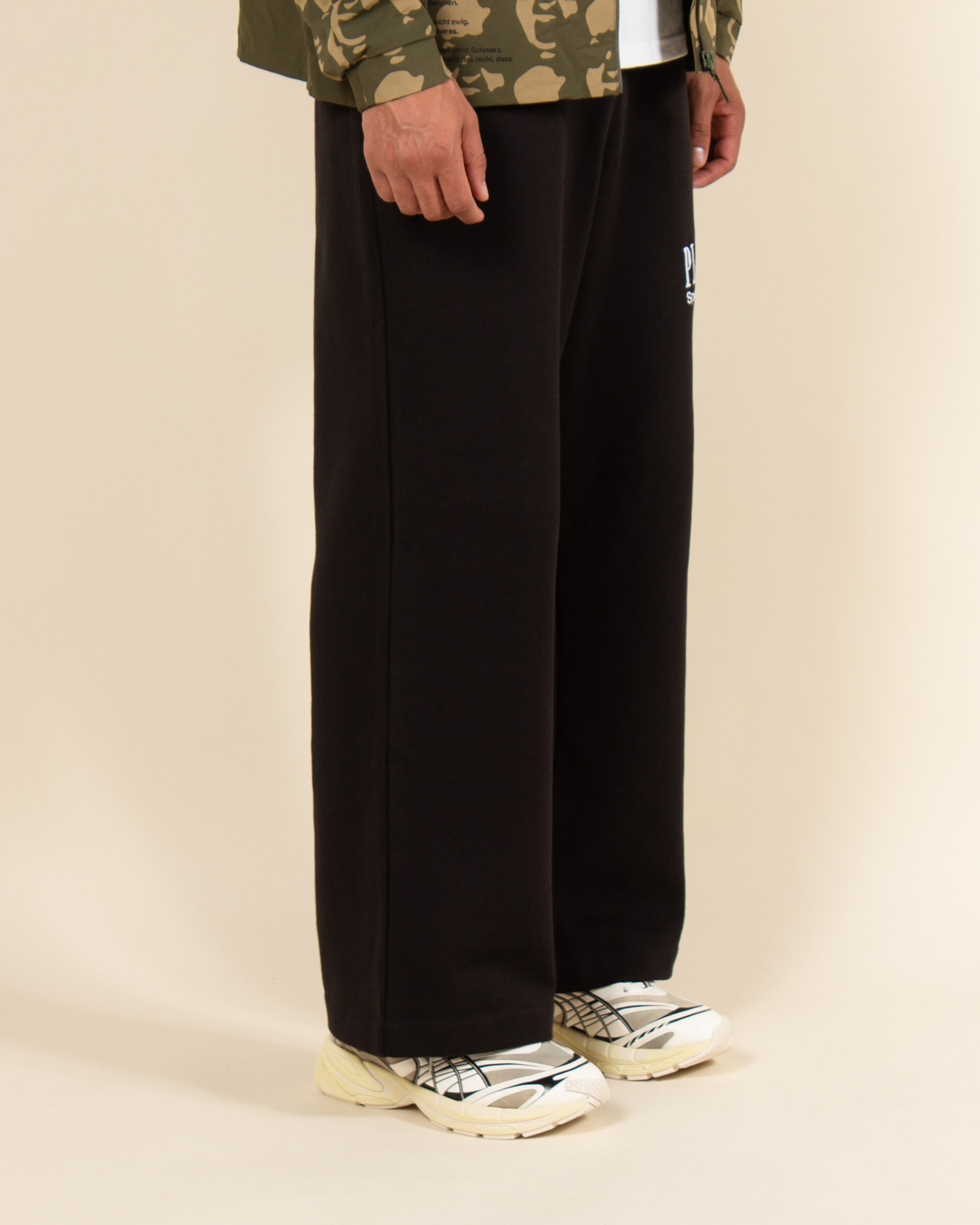 Puma X Pleasures Sweatpants - Black