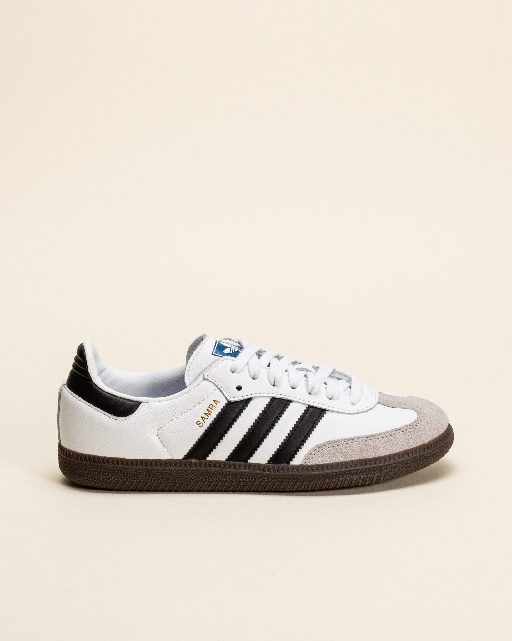 Adidas standard sales shipping time