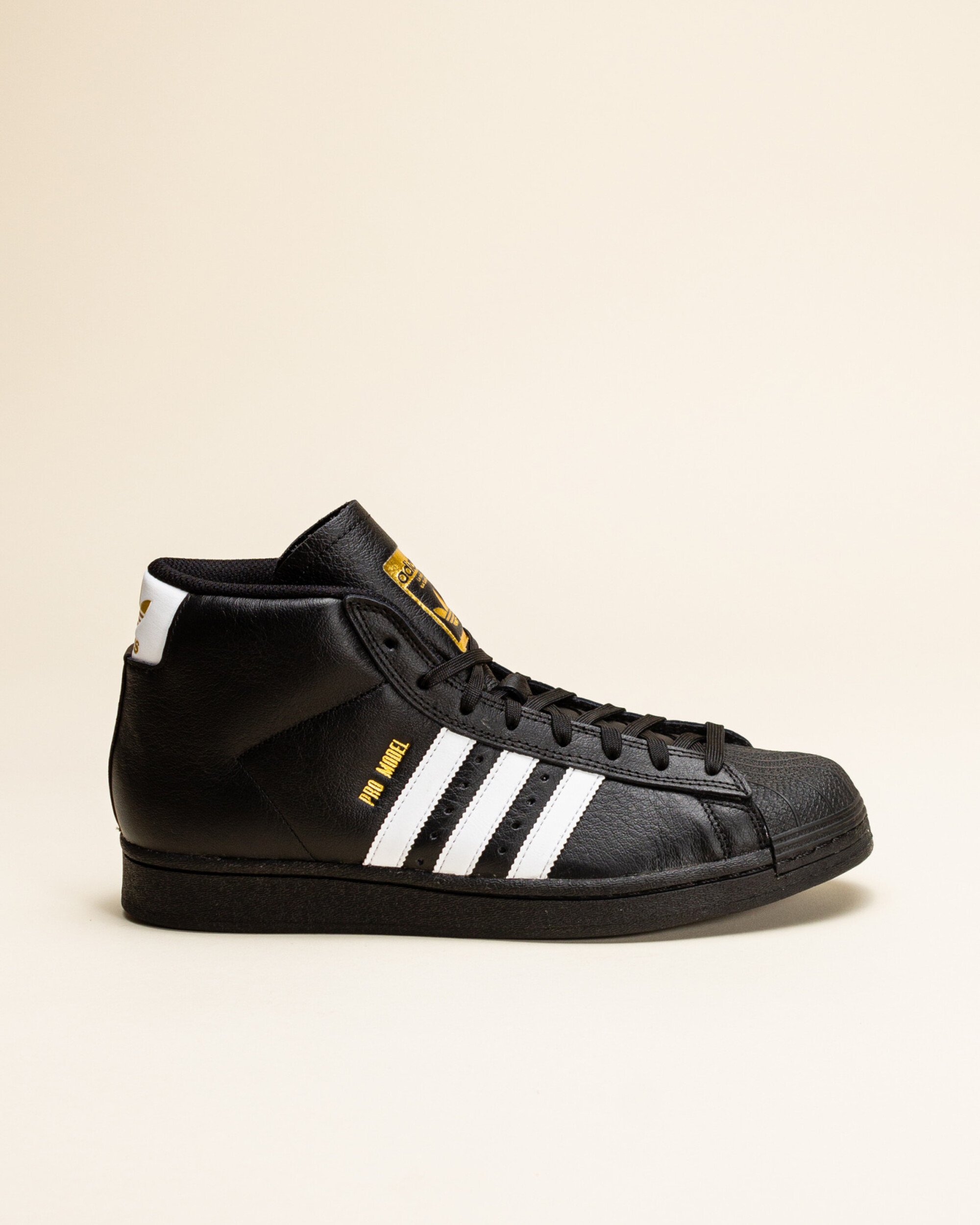 Adidas Skateboarding Pro Model ADV - Core Black/Cloud White/Gold Metallic