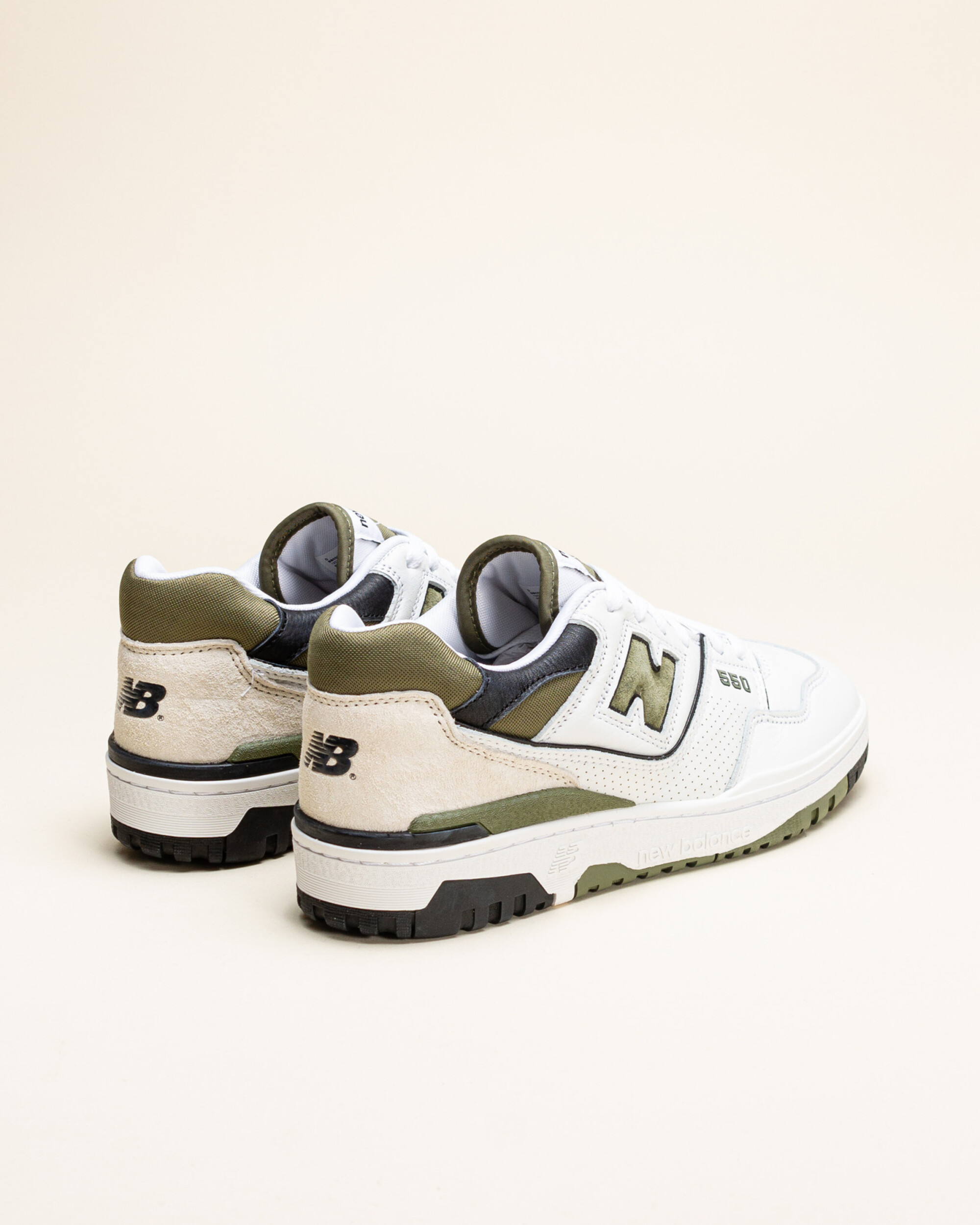 New Balance 550 - White/Dark Olivine/Black