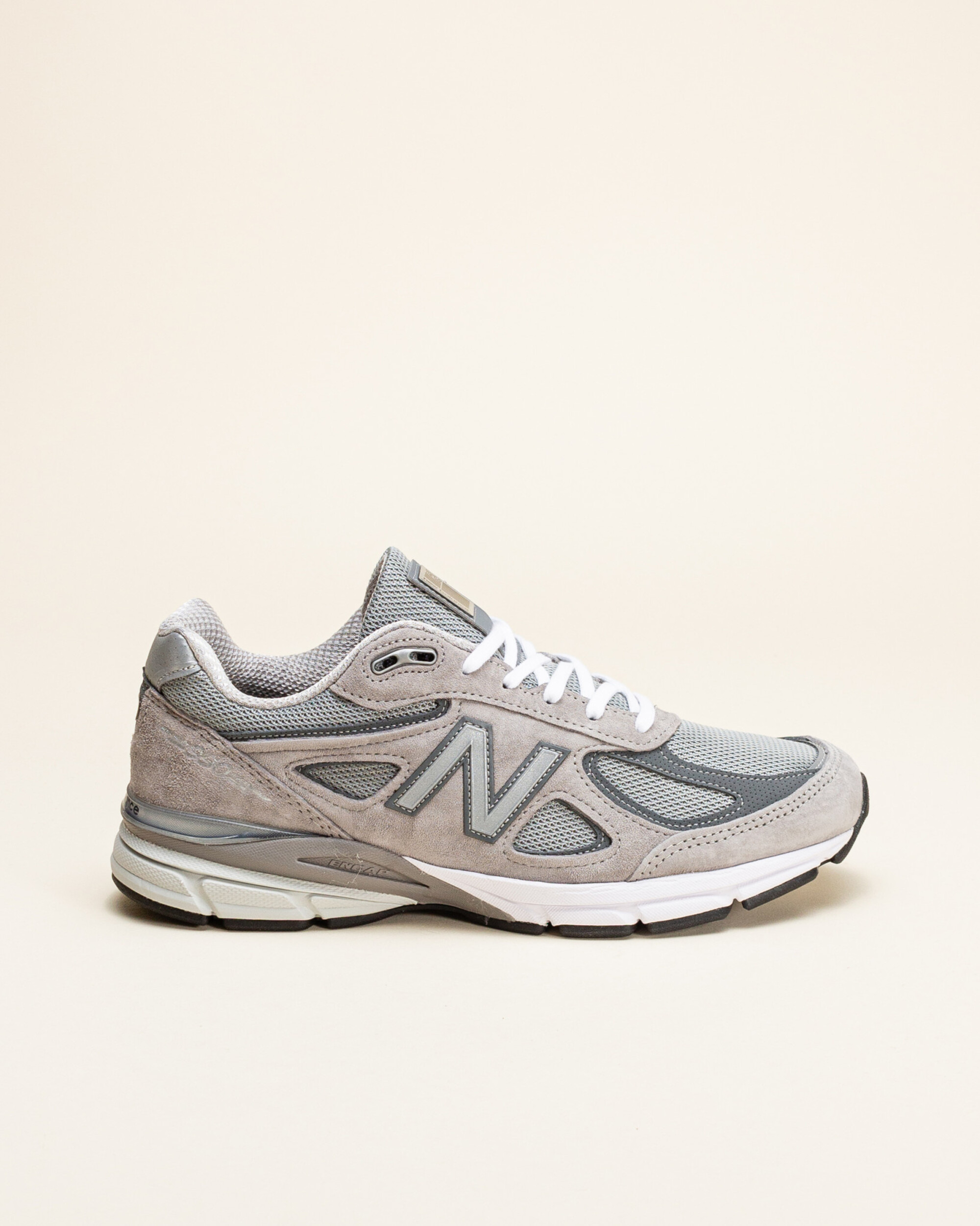 New Balance Made in USA 990v4 Core - Grey/Silver