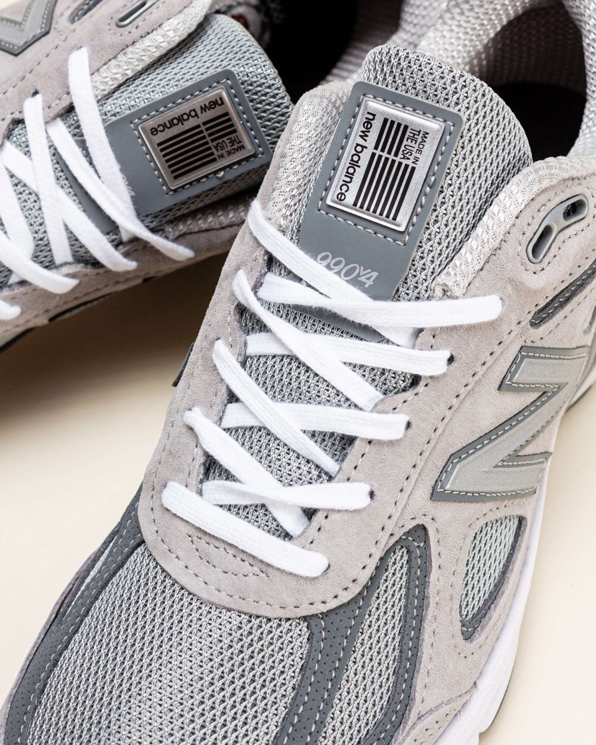 New Balance Made in USA 990v4 Core - Grey/Silver