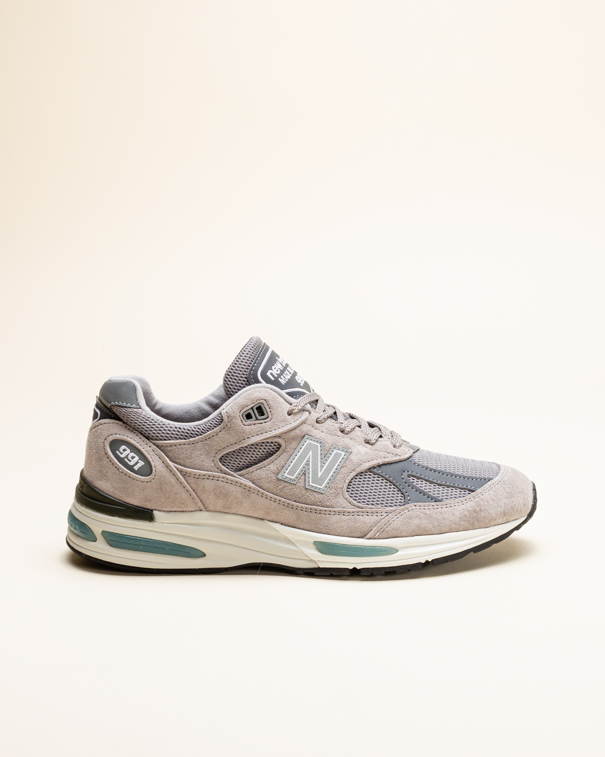 New Balance Made in UK 991v2 - Dove/Alloy/Silver