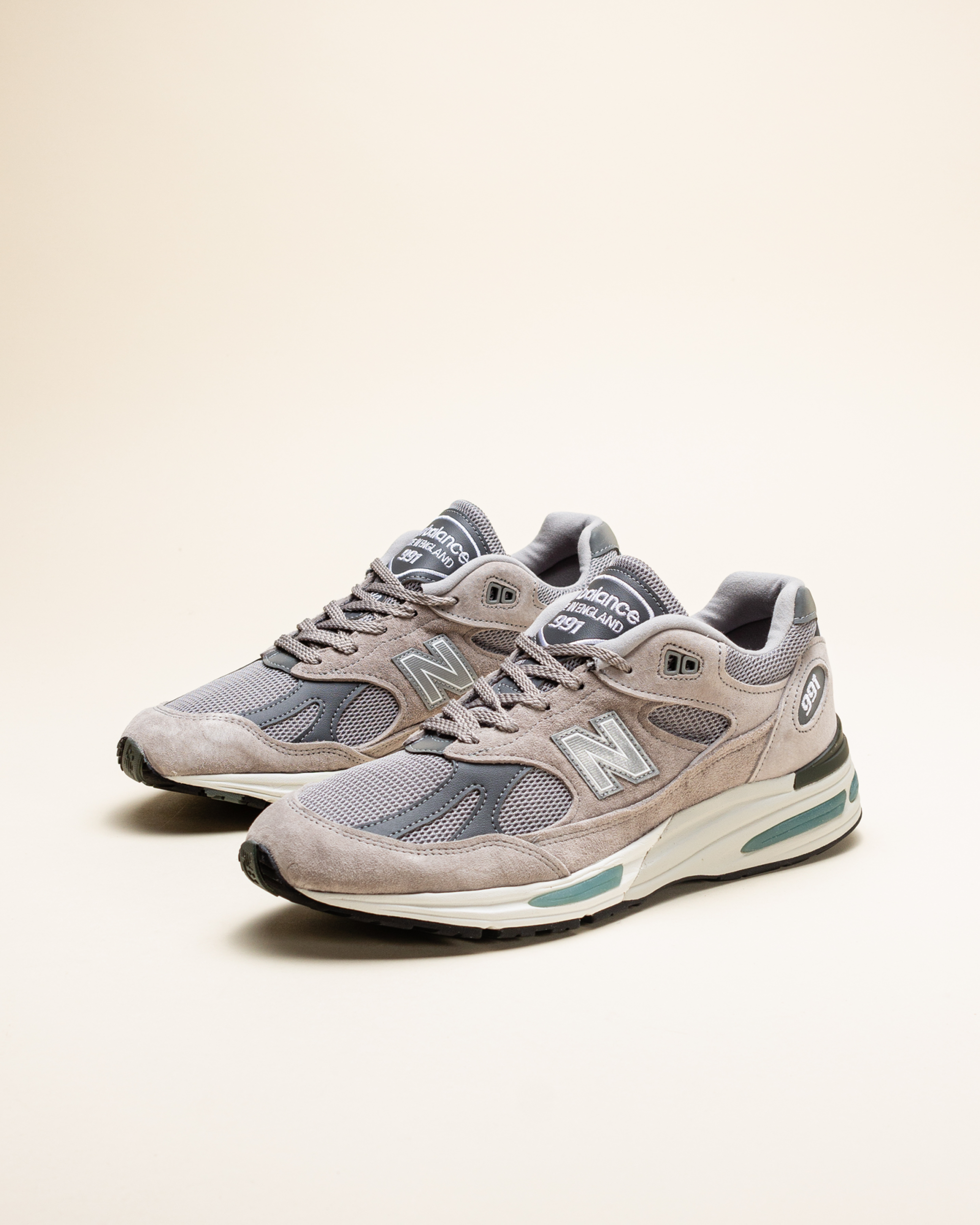 New Balance Made in UK 991v2 - Dove/Alloy/Silver
