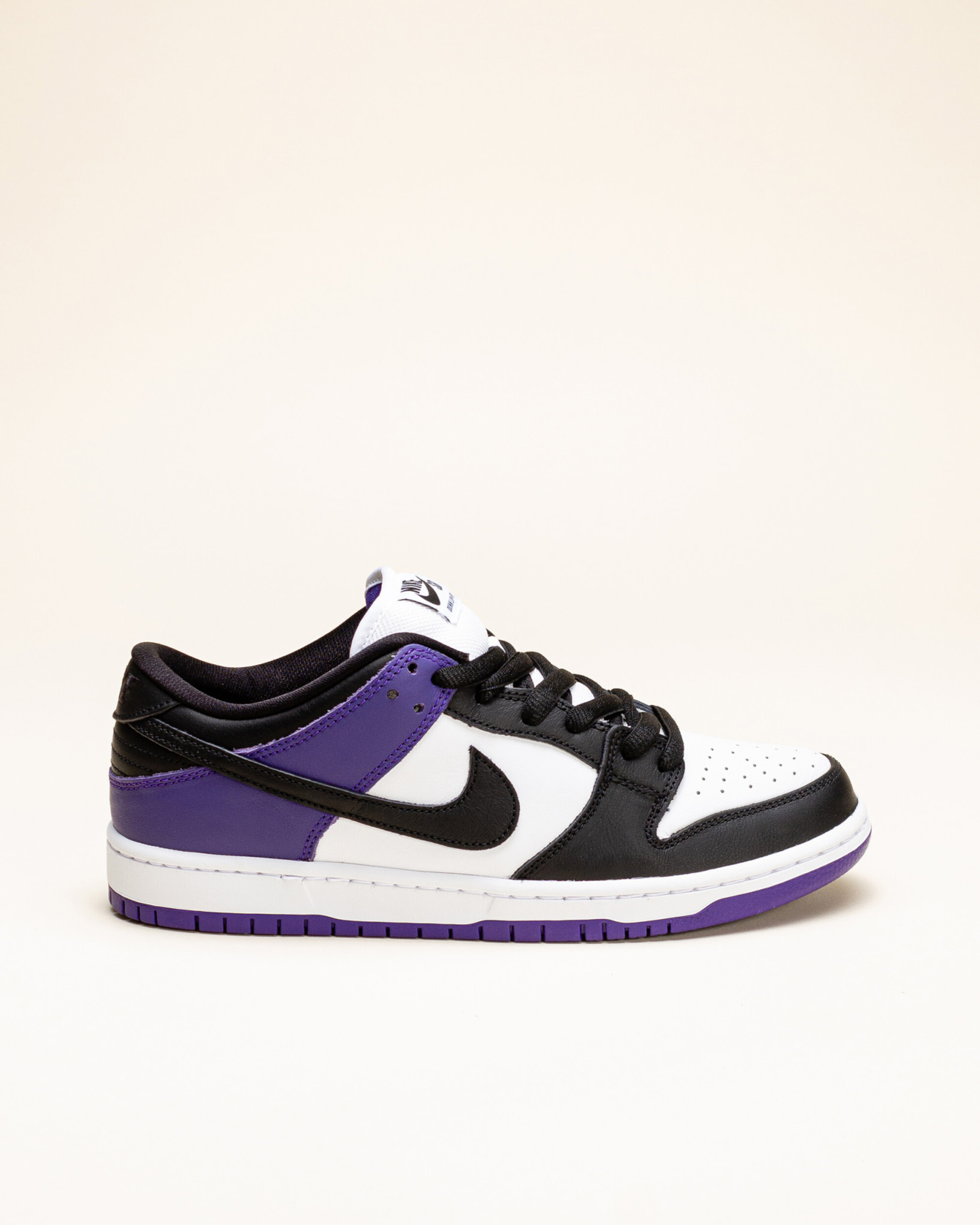 Nike SB Dunk Low Pro - Court Purple/Black/White