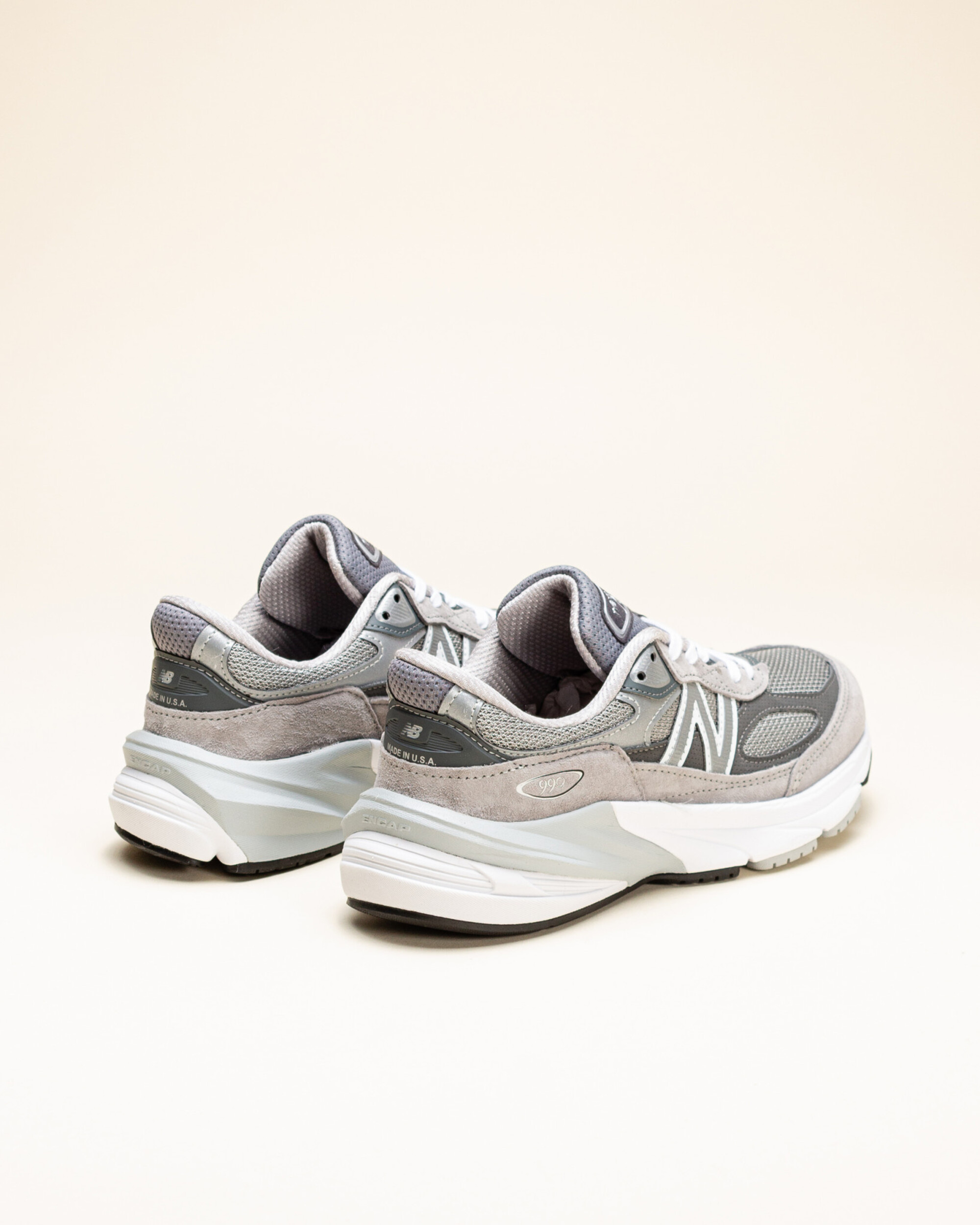 New Balance Made in USA 990v6 - Grey