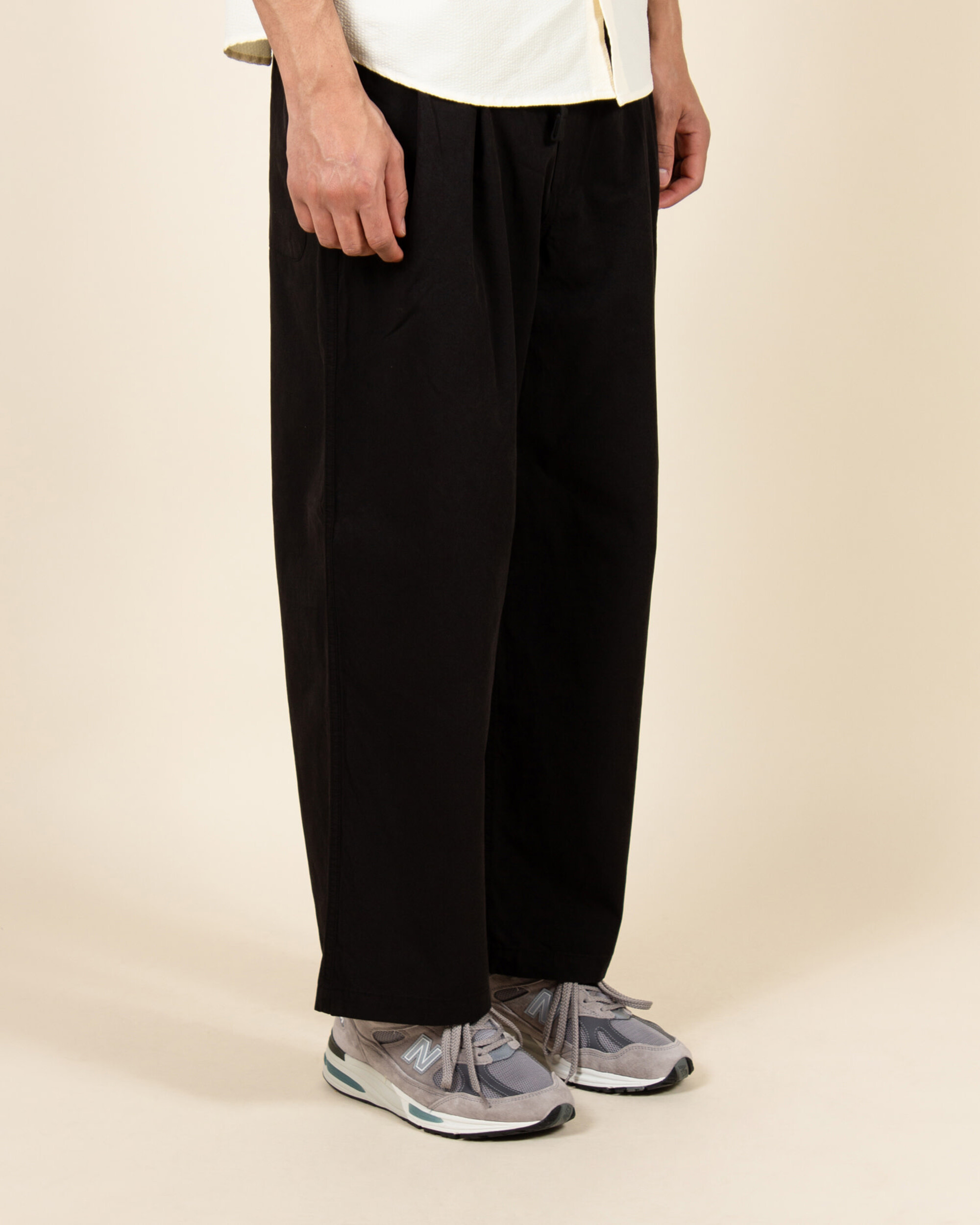 Kappy Two Tuck Wide Pants - Black