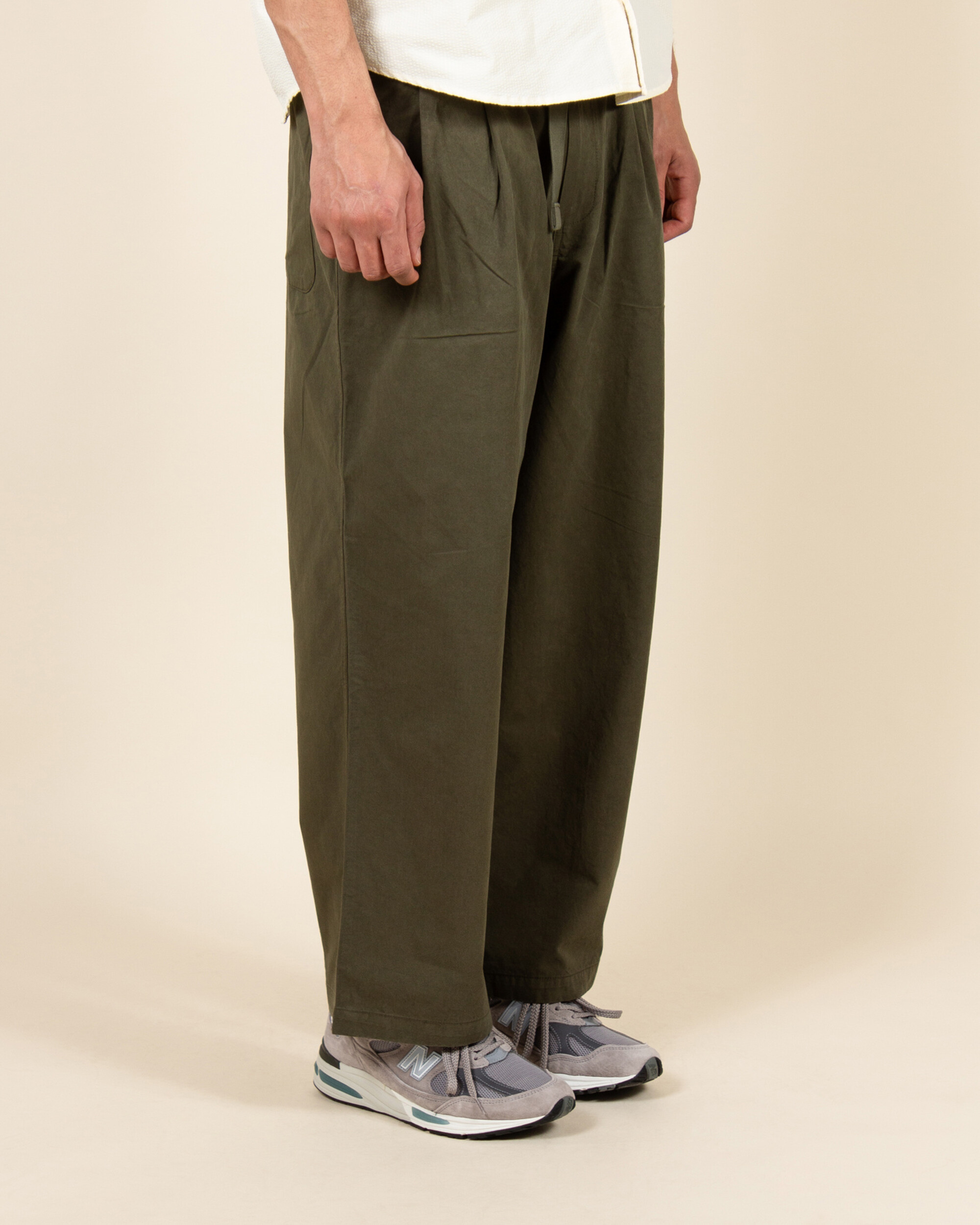 Kappy Two Tuck Wide Nylon Pants Khaki · KPTTWPNLNKHK