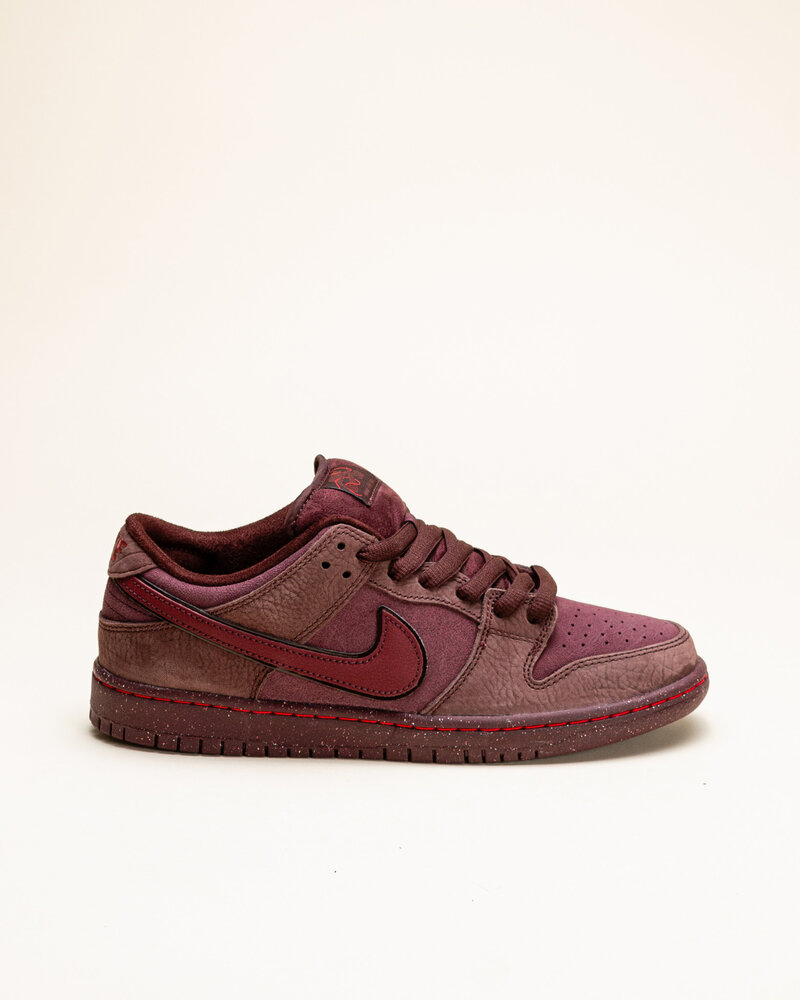 Nike Nike SB Dunk Low - Burgundy Crush