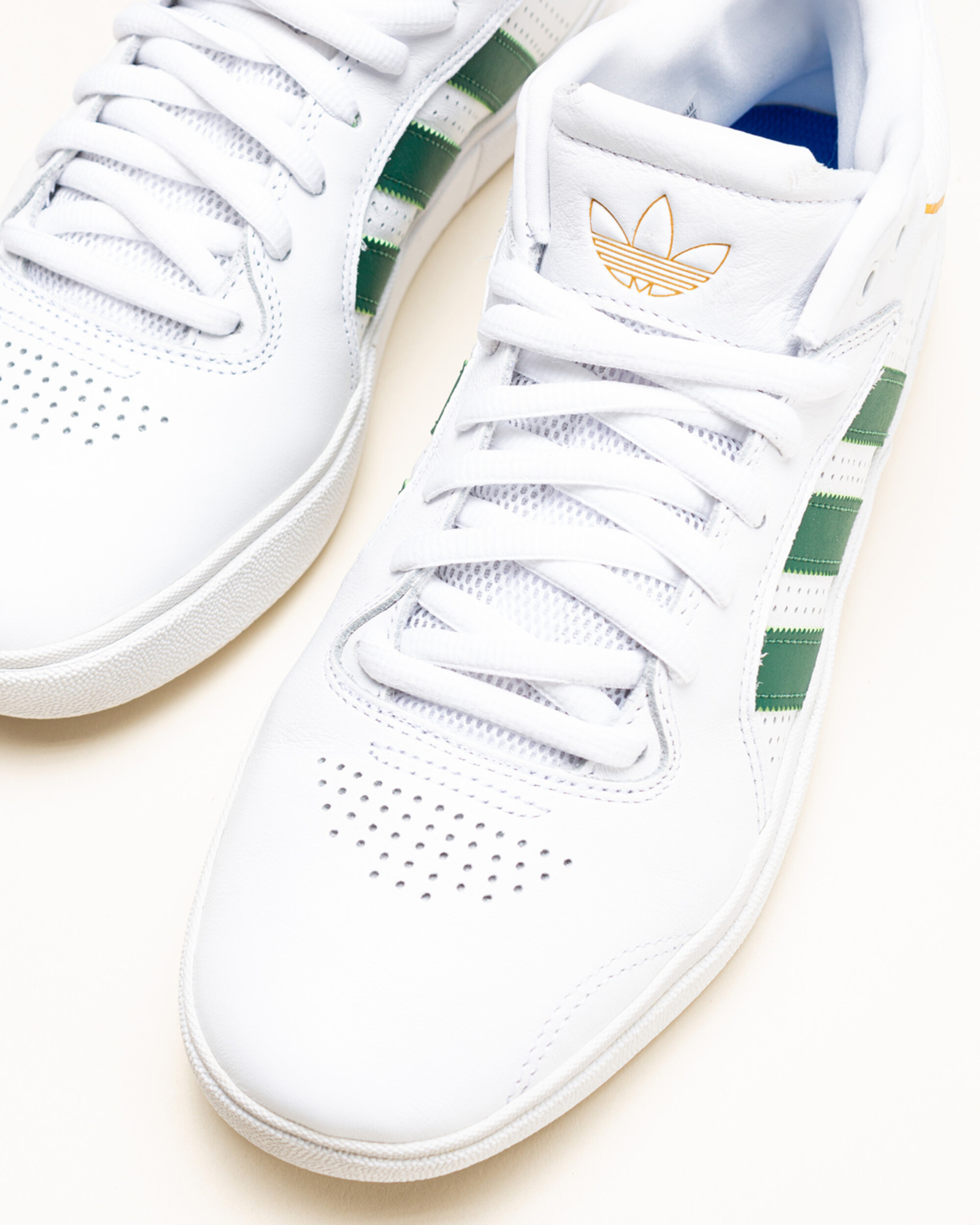 Adidas Skateboarding Tyshawn - Cloud White/Dark Green/Blue Bird