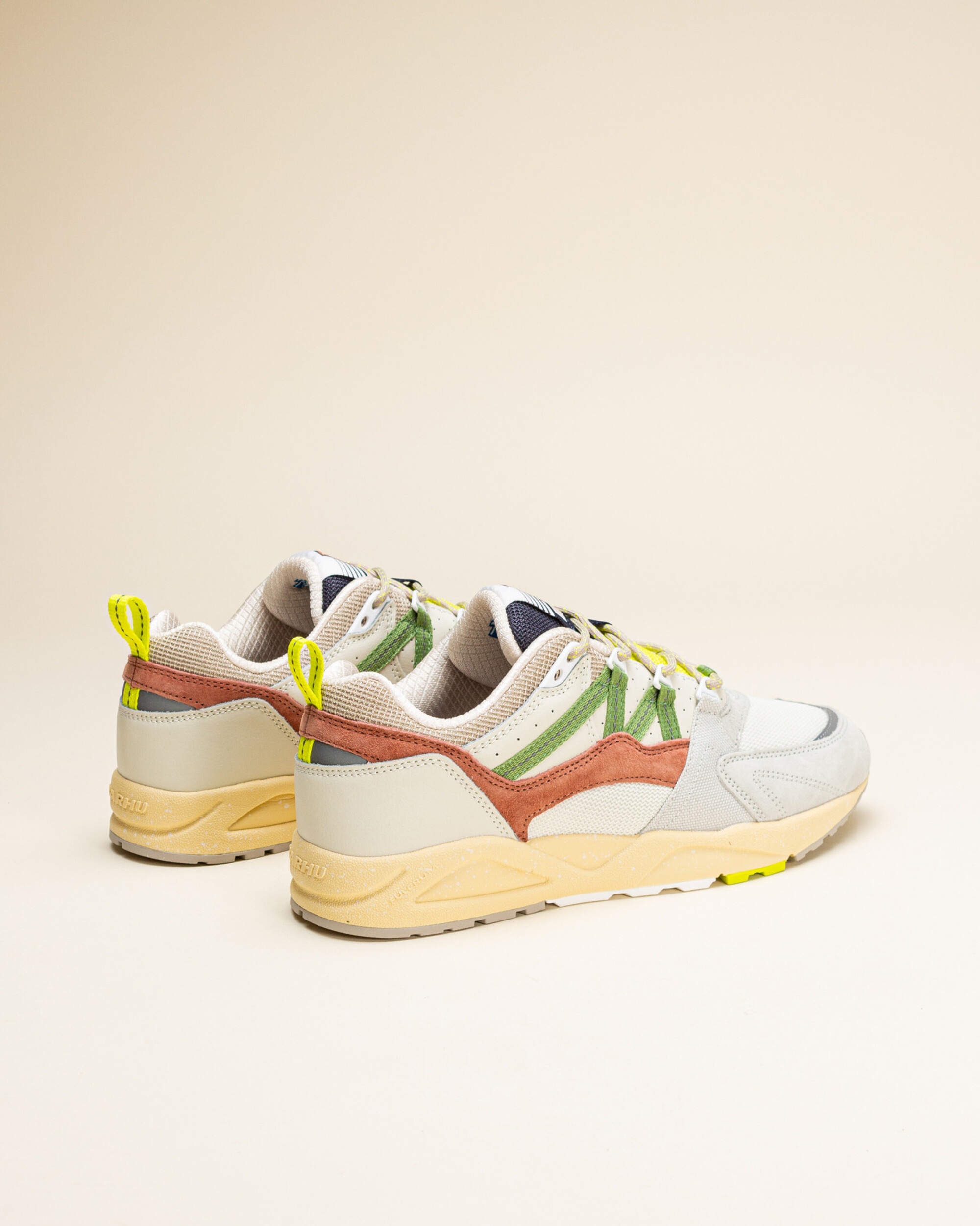 Karhu Fusion 2.0 - Lily White/Piquant Green