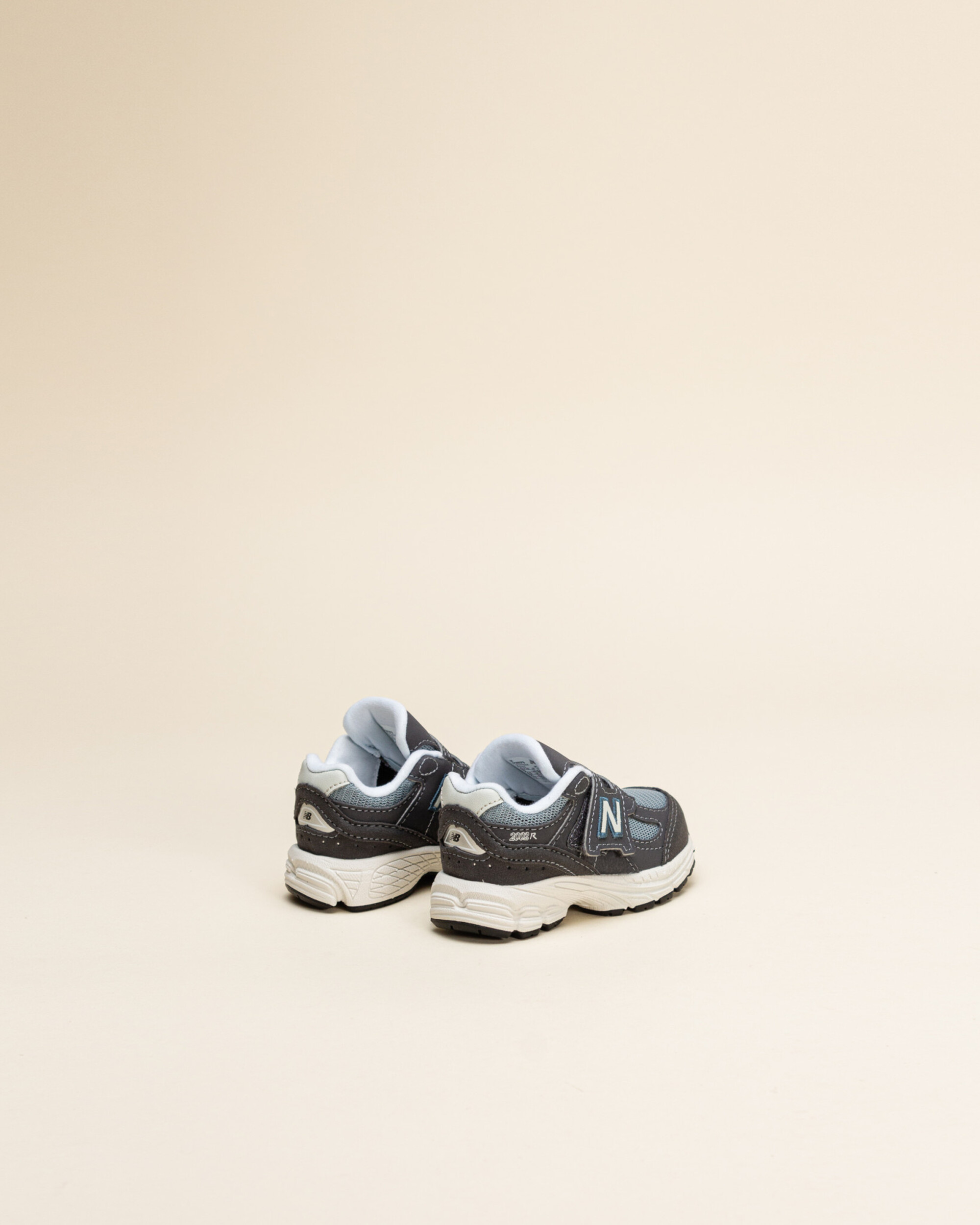 New Balance Kids 2002 - Magnet/Lead