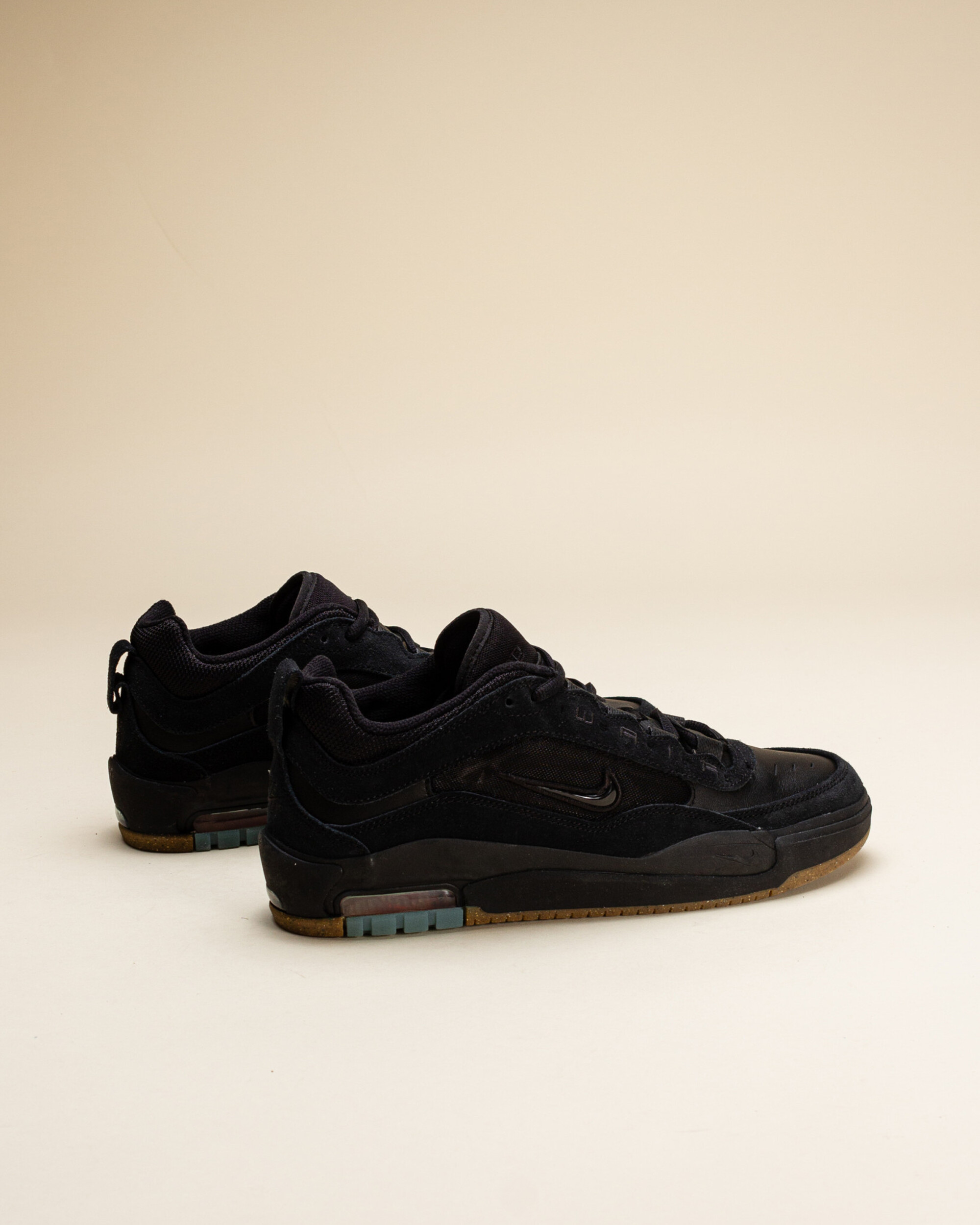 Nike SB Air Max Ishod - Black/Anthracite Black