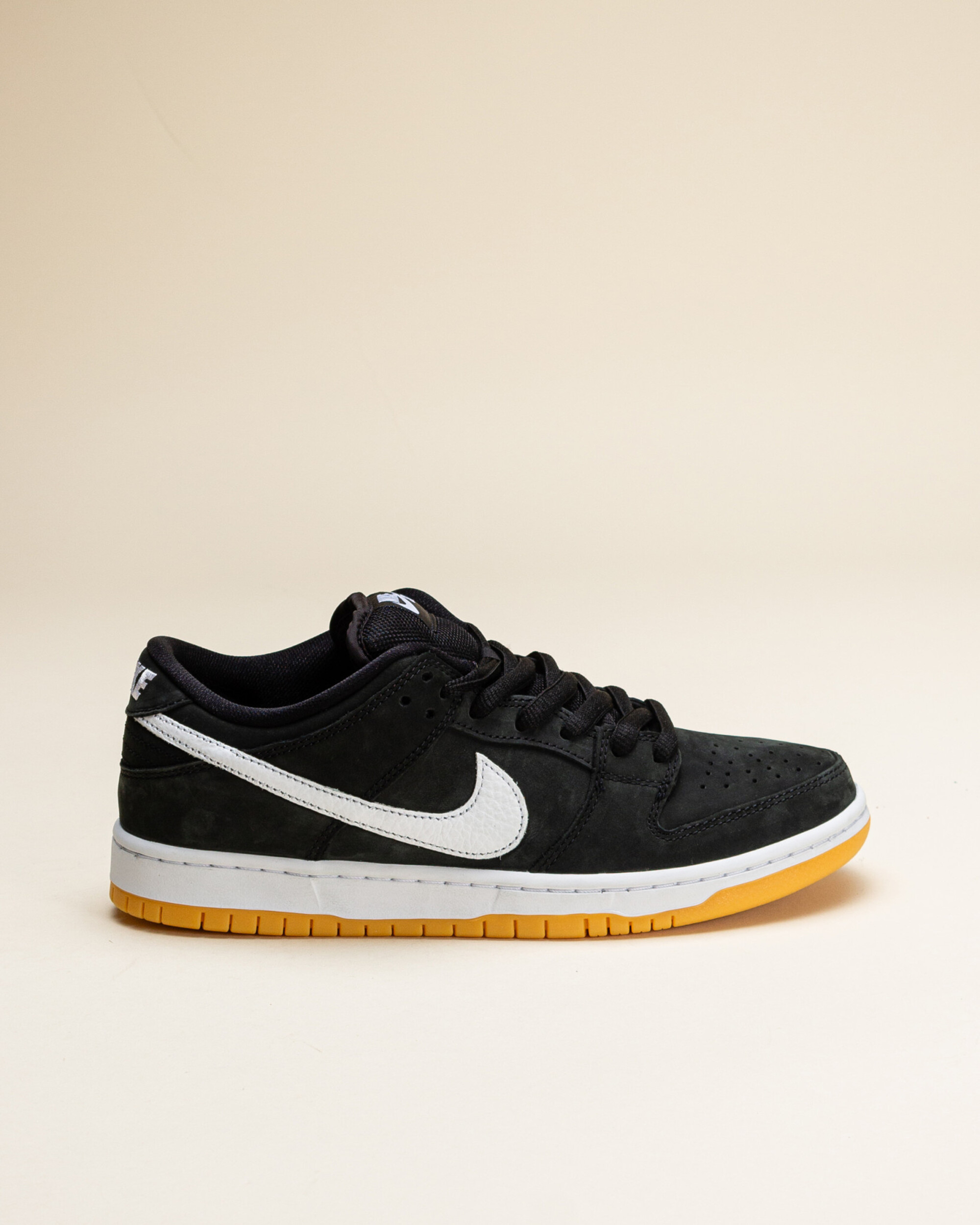 Nike SB Dunk Low - Black/Gum/Light Brown