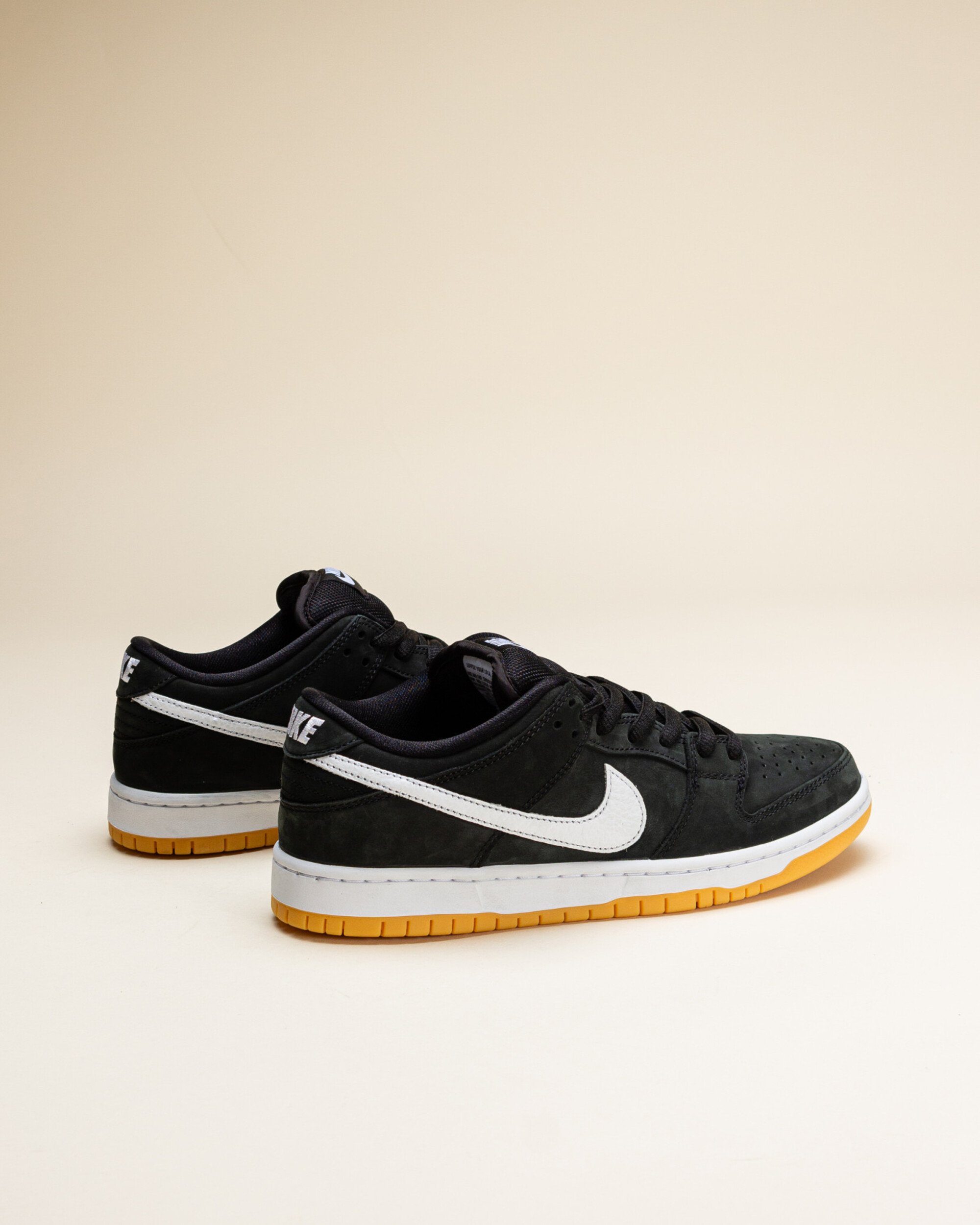 Nike SB Dunk Low - Black/Gum/Light Brown