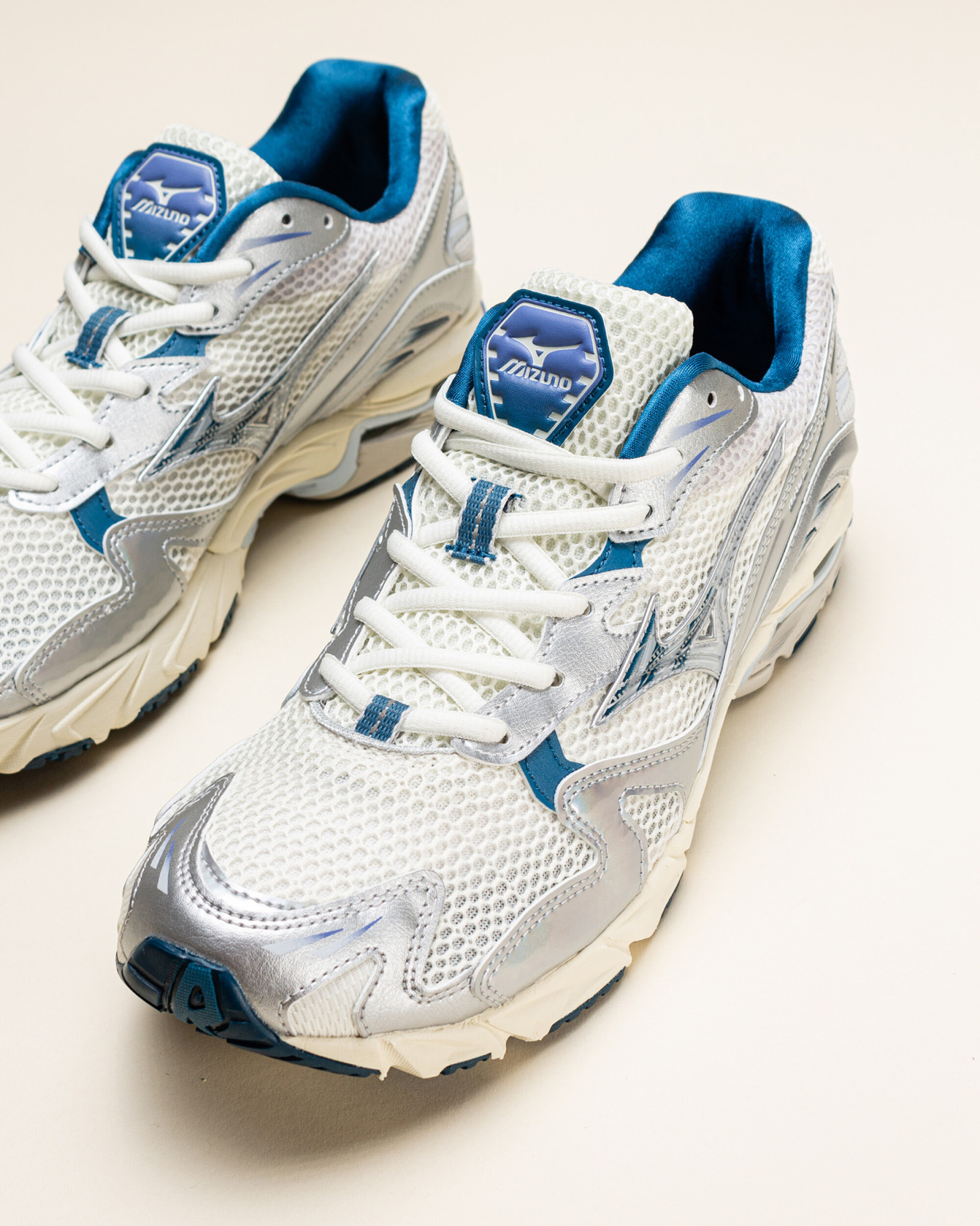 Mizuno Wave Rider 10 - Arctic Ice/Snow White