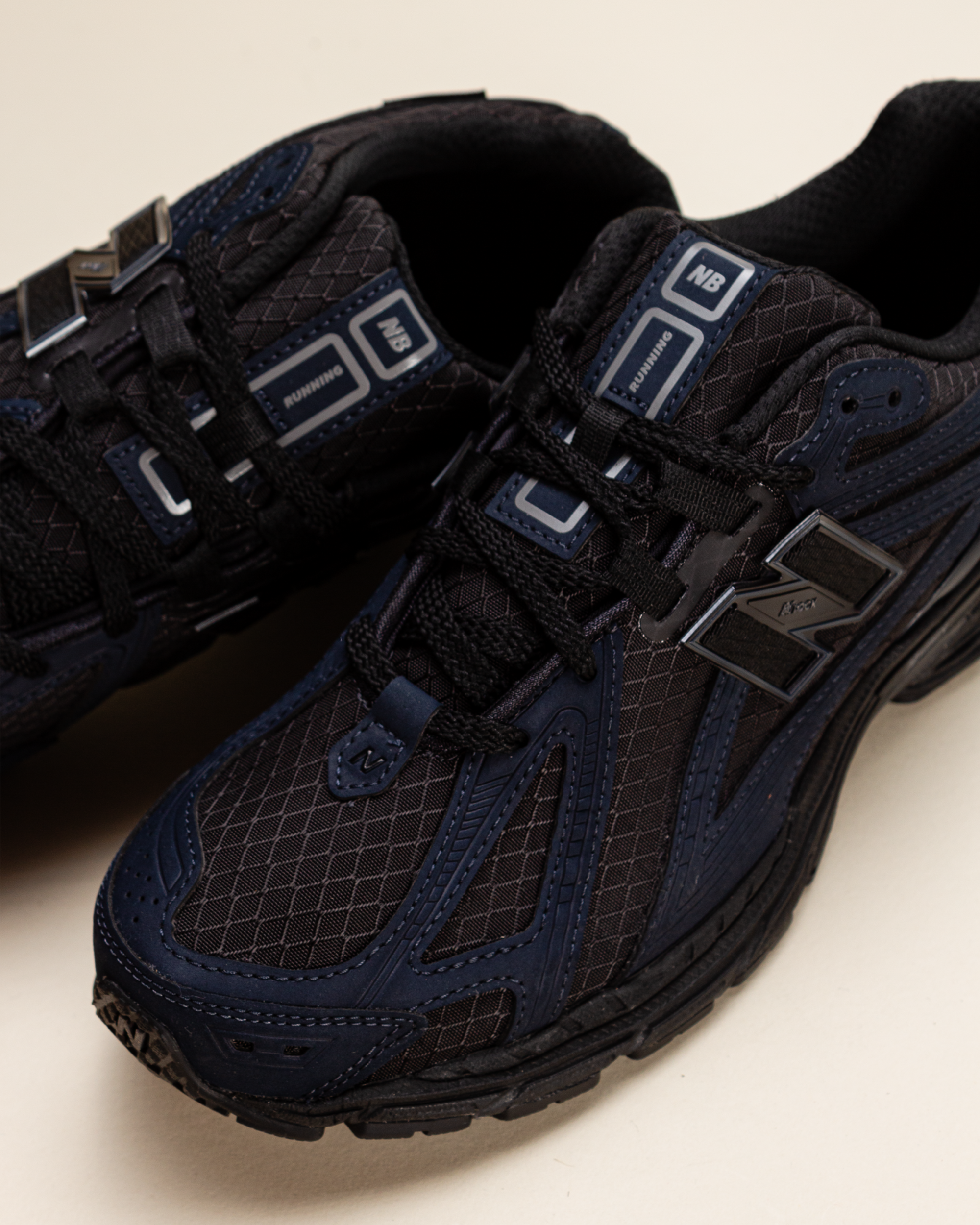 New Balance M1906RV1 Cordura Outerspace/Black